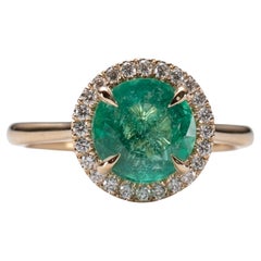 Bague halo en diamant émeraude de 2,05 carats certifiée par le GIA