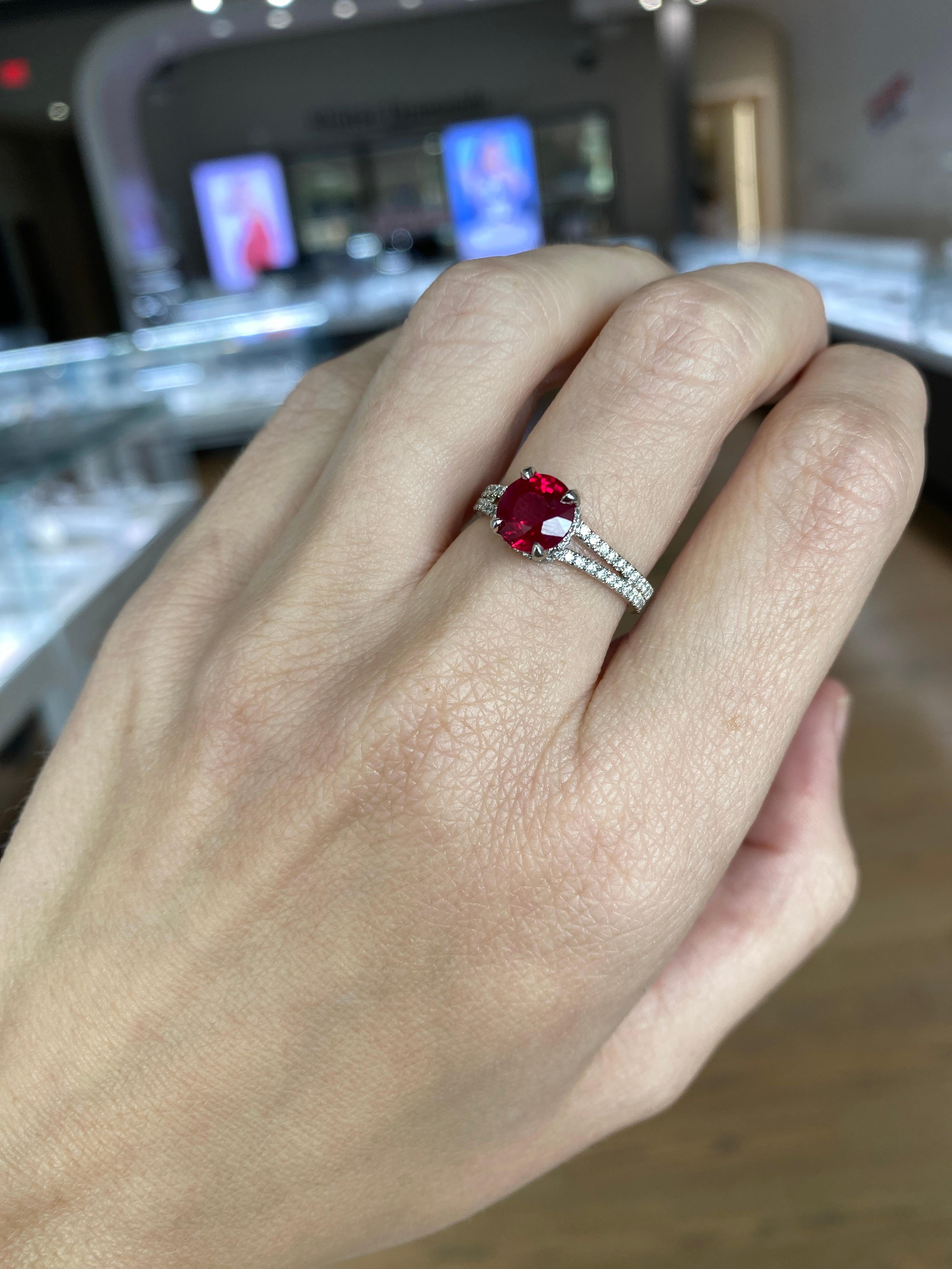 GIA Certified 2.05 Carat Pigeon Blood Round Ruby & Diamond Platinum Ring For Sale 2