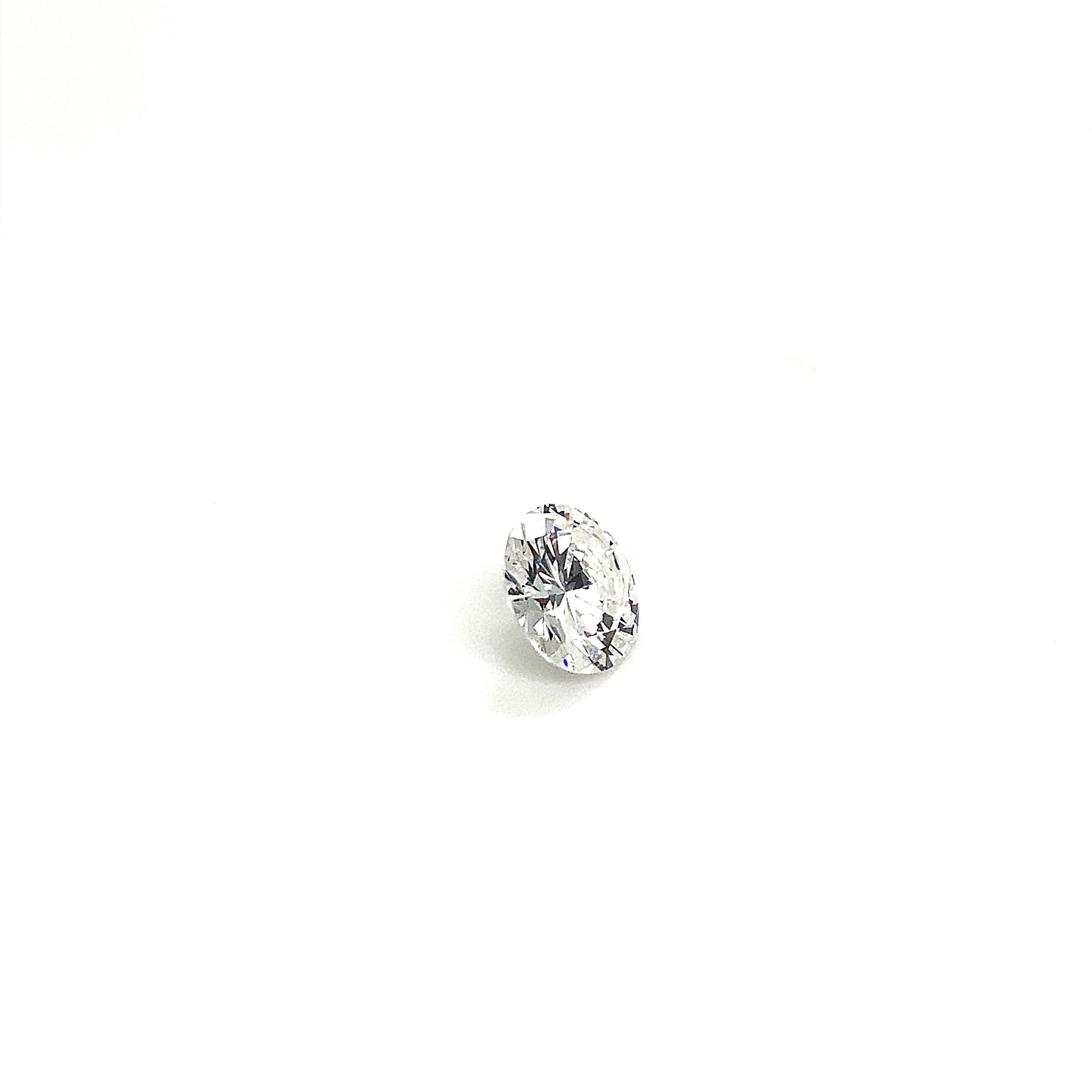 GIA Certified 2.05 Carat Round Brilliant Diamond In New Condition For Sale In New York, NY