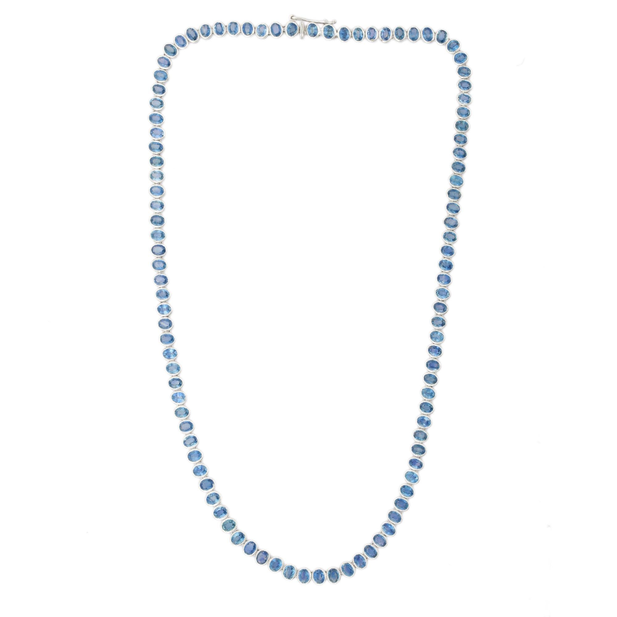 Oval Cut Certified 20.6 Ct Blue Sapphire Wedding Necklace in 18K White Gold For Sale