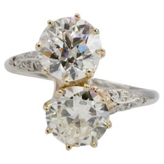 GIA Certified 2.08 Carat Natural Two-Diamond Circular Toi et Moi Art Deco Ring