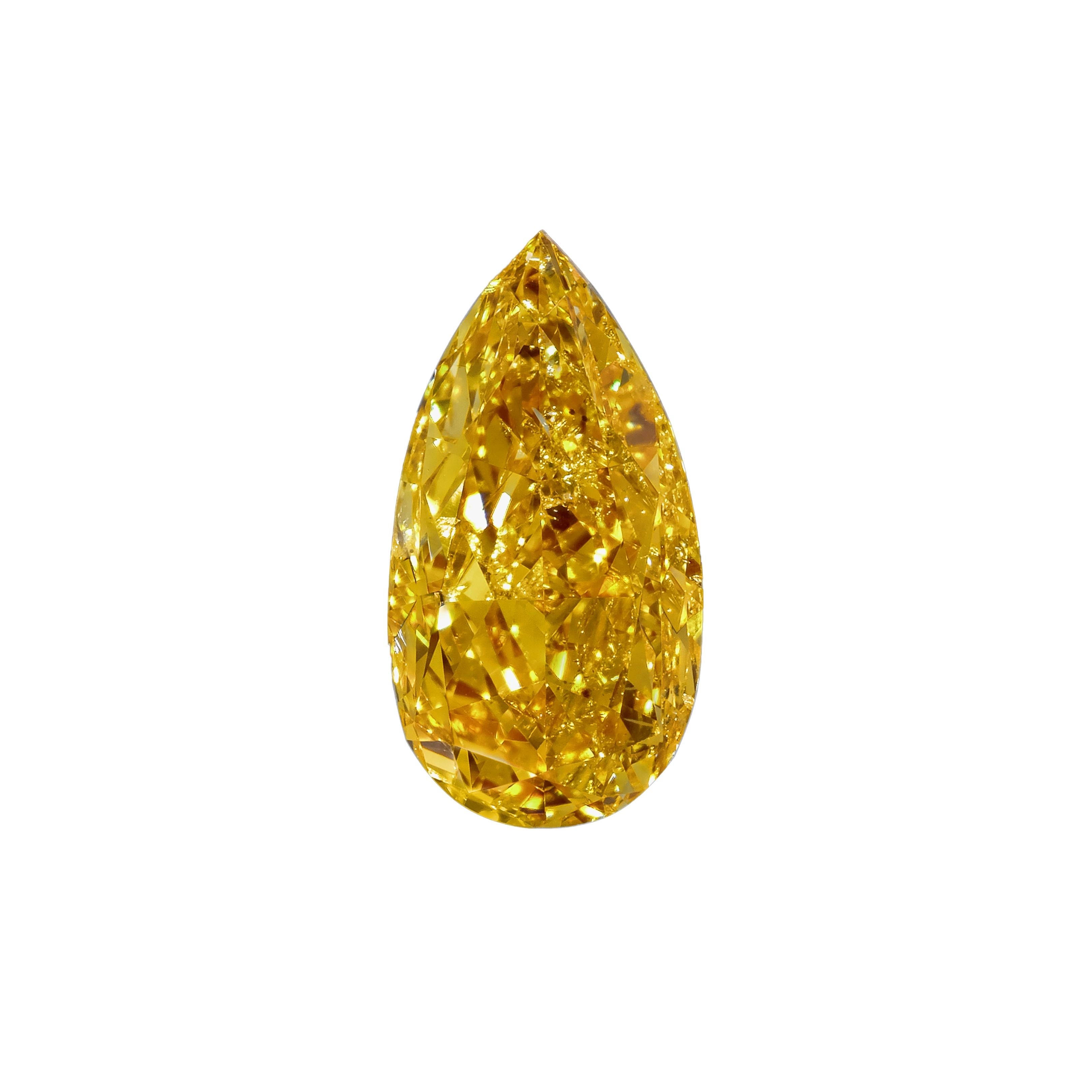 GIA Certified 2.08 Carat Pear Shape Orange Diamond Ring In New Condition For Sale In New York, NY