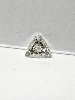 Diamant « Trillion » de 2,08 ct certifié par le GIA — H / SI2, VG VG, faible fluorescence.
