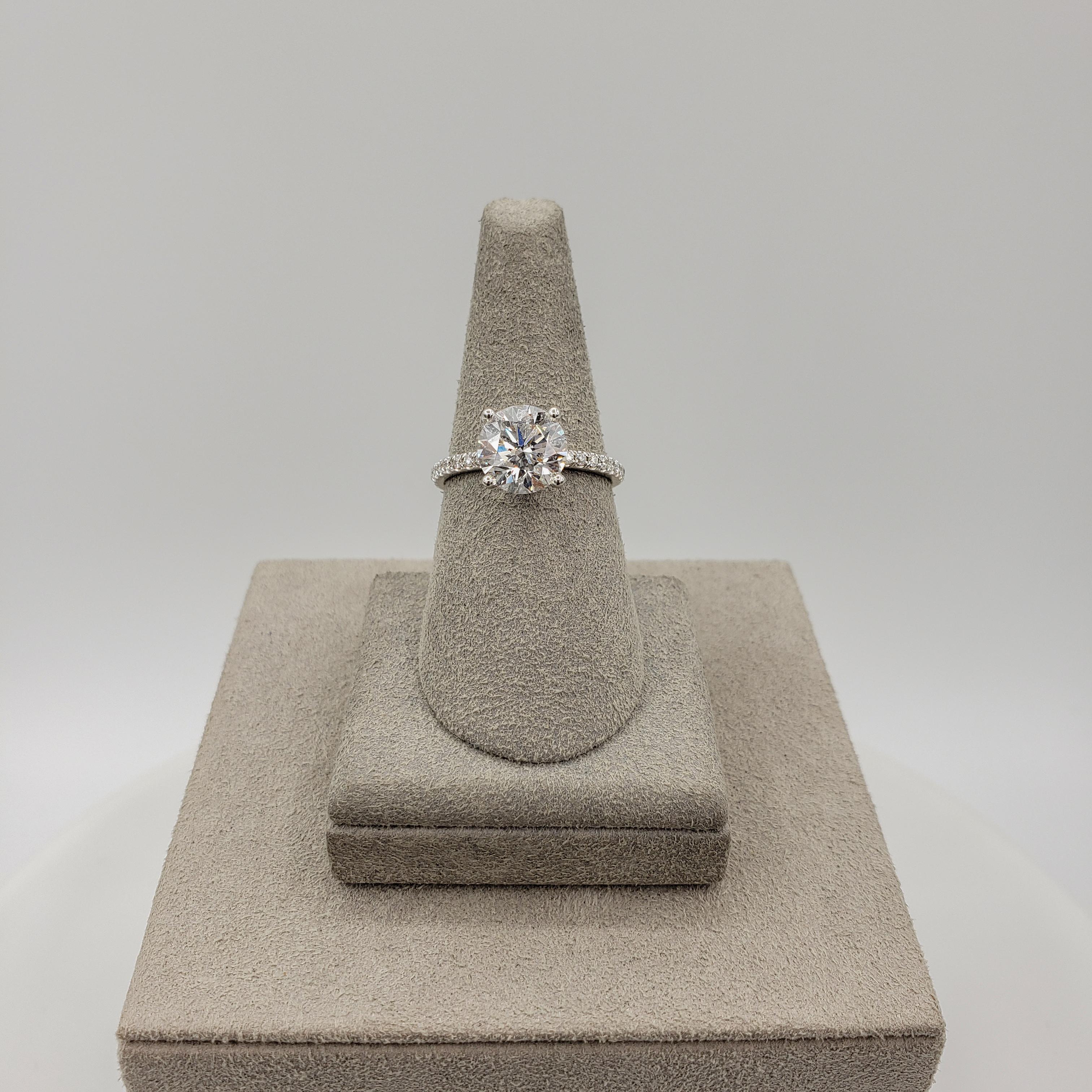 GIA Certified 2.10 Carats Round Brilliant Cut Diamond Pavé Engagement Ring In New Condition In New York, NY