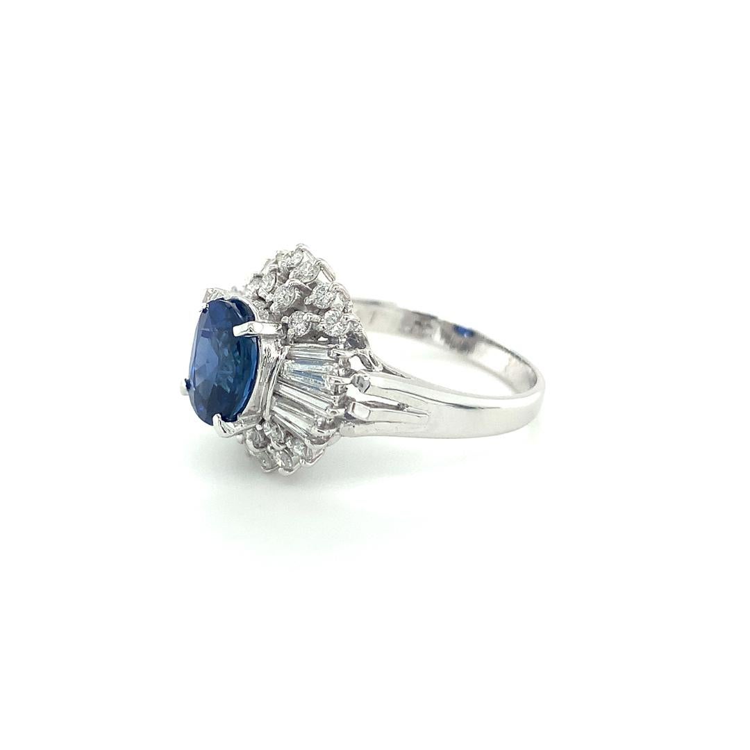 GIA Certified 2.10 No heat Blue Sapphire Diamond Ring In New Condition For Sale In New York, NY