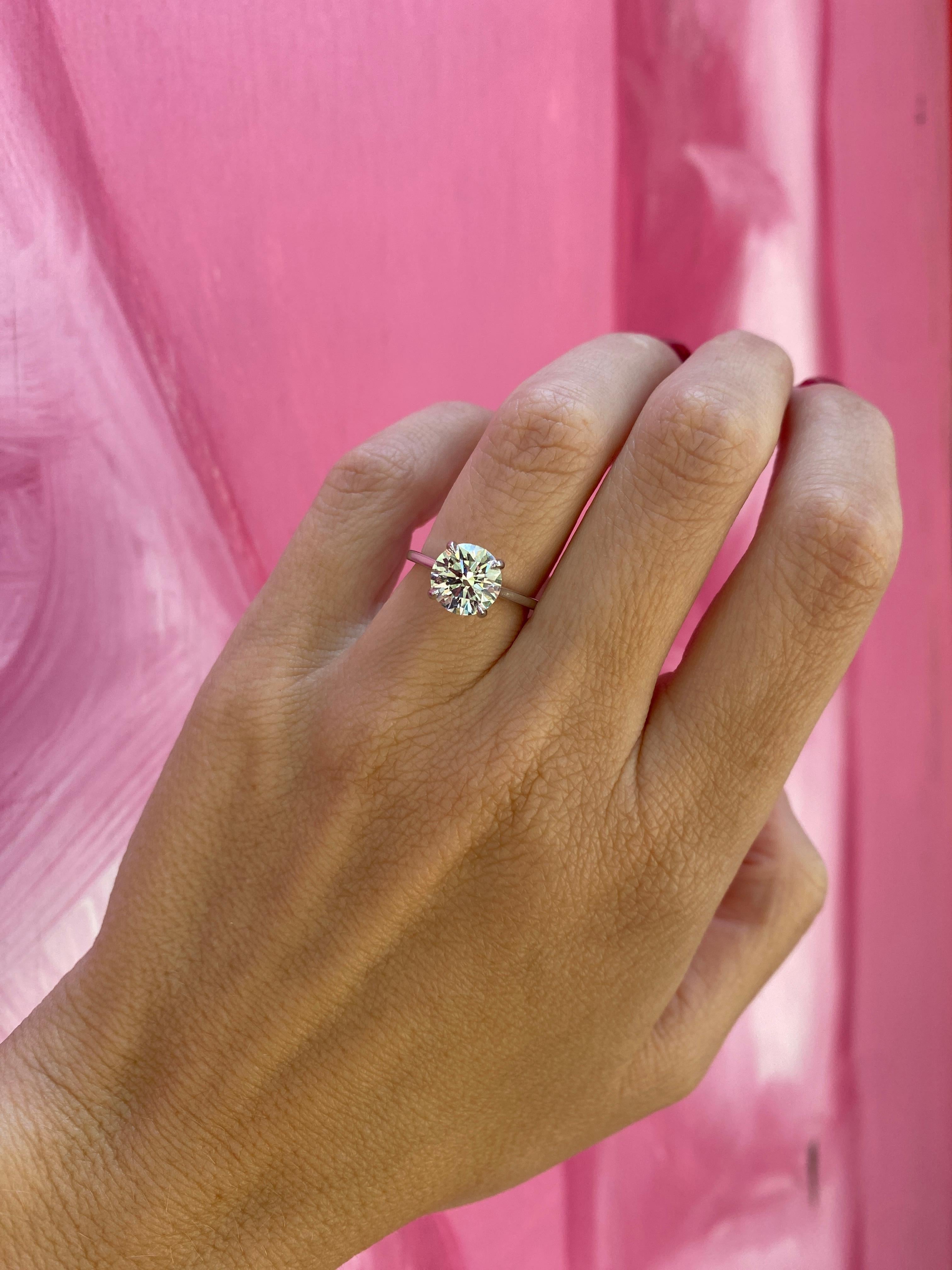 GIA-zertifizierter 2.12 Karat natürlicher runder Brillant-Diamant-Verlobungsring 5