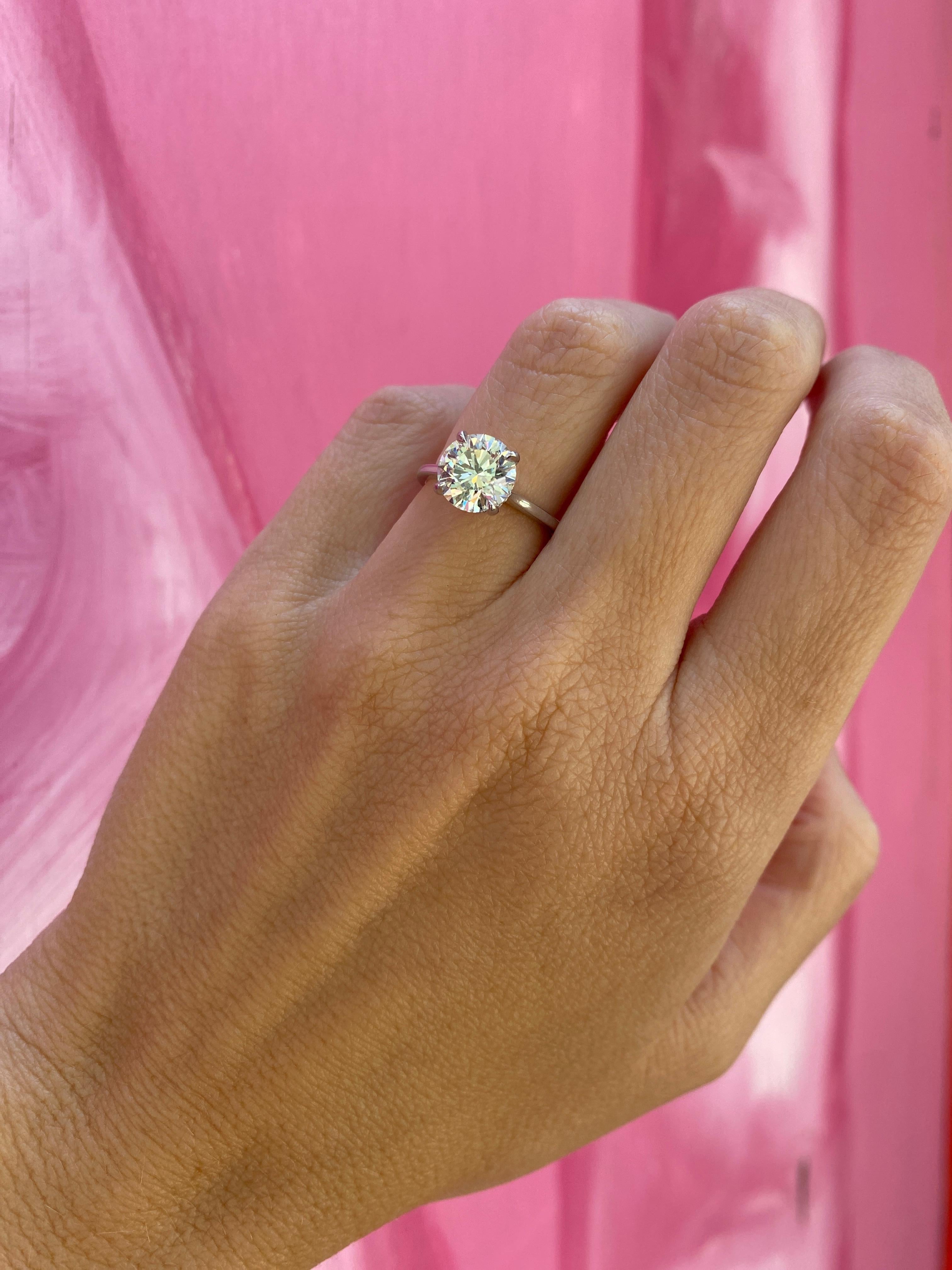 GIA-zertifizierter 2.12 Karat natürlicher runder Brillant-Diamant-Verlobungsring 7