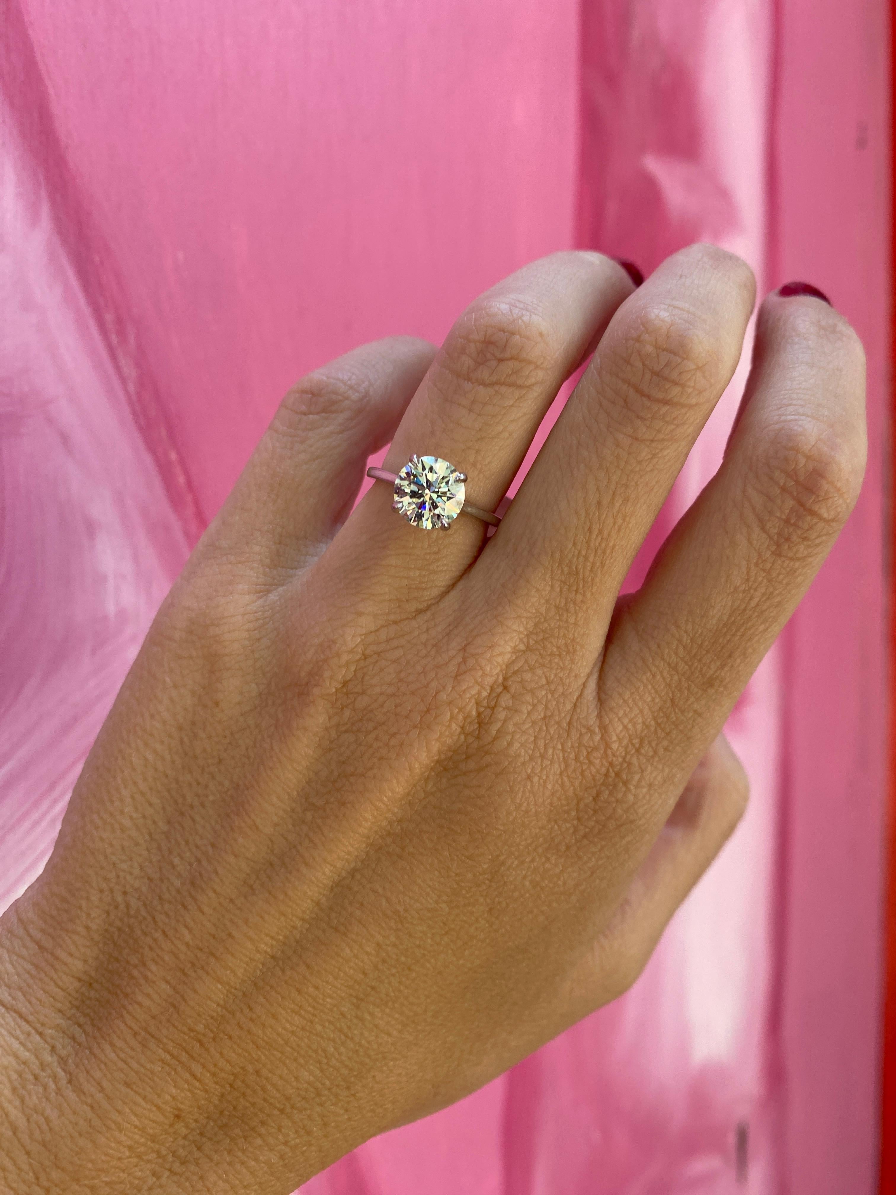 GIA-zertifizierter 2.12 Karat natürlicher runder Brillant-Diamant-Verlobungsring 8