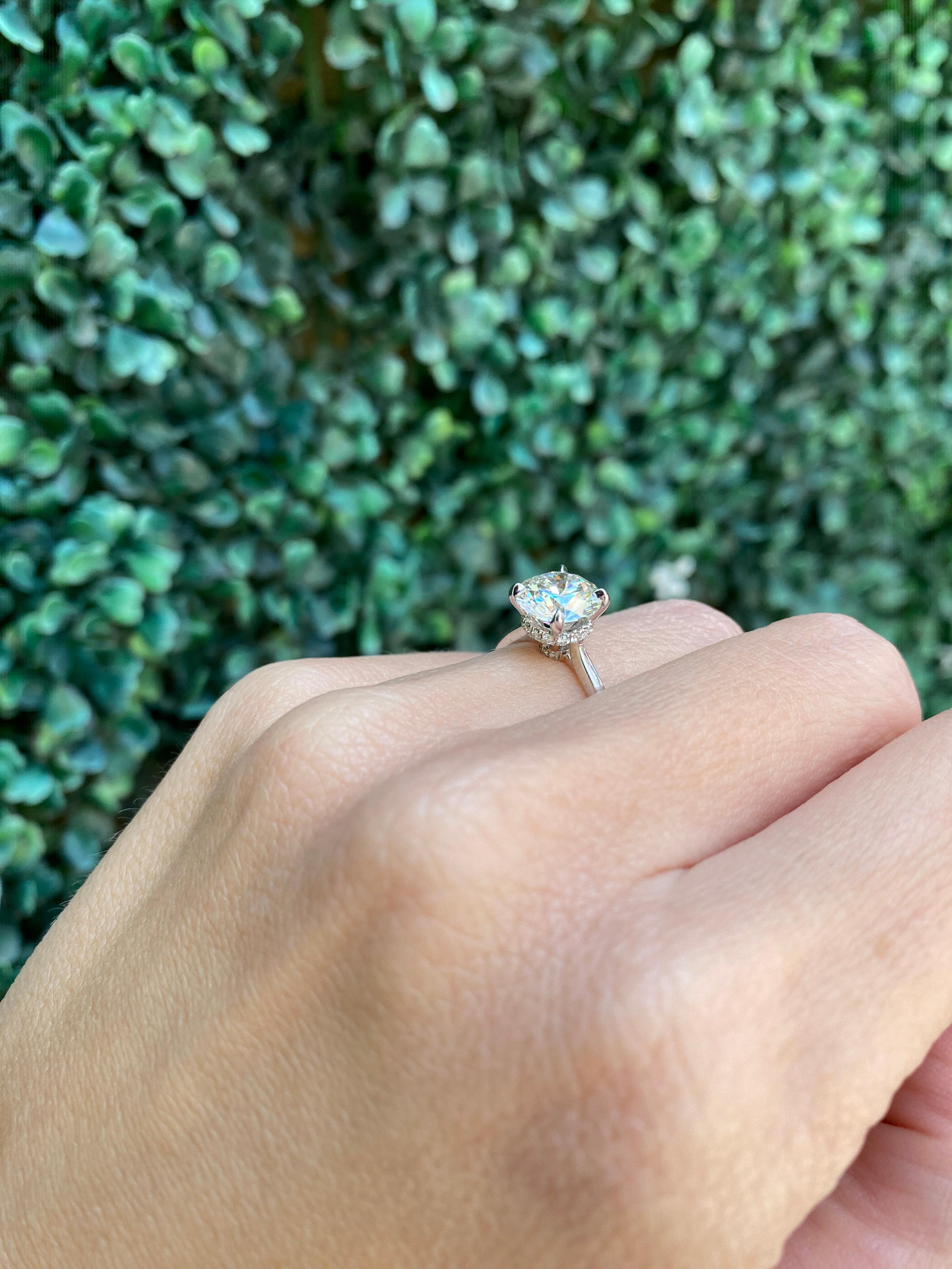 GIA-zertifizierter 2.12 Karat natürlicher runder Brillant-Diamant-Verlobungsring 9