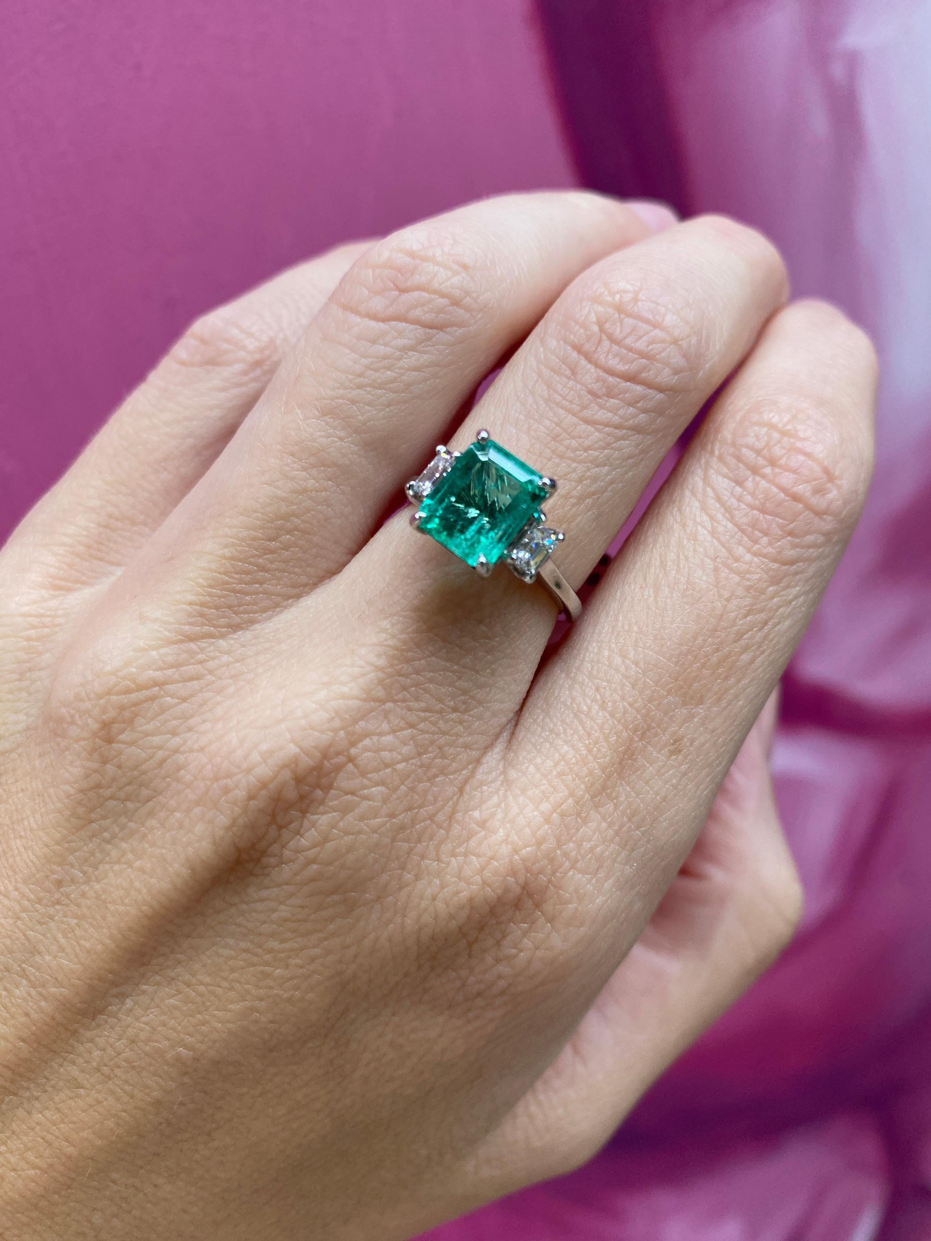 GIA Certified 2.12 Emerald Cut Natural Colombian Emerald & Diamond18 Karat Ring For Sale 7