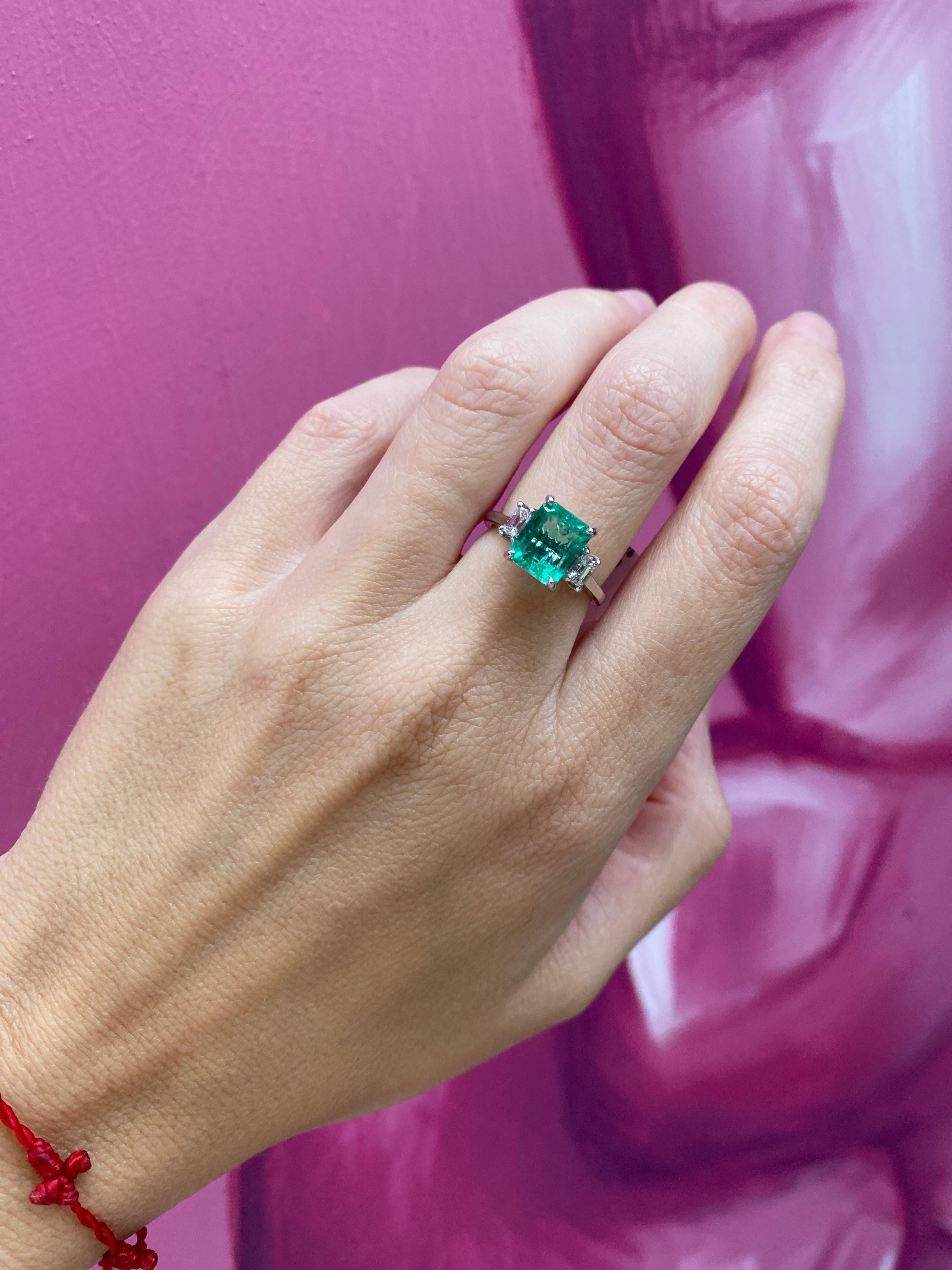 GIA Certified 2.12 Emerald Cut Natural Colombian Emerald & Diamond18 Karat Ring For Sale 8