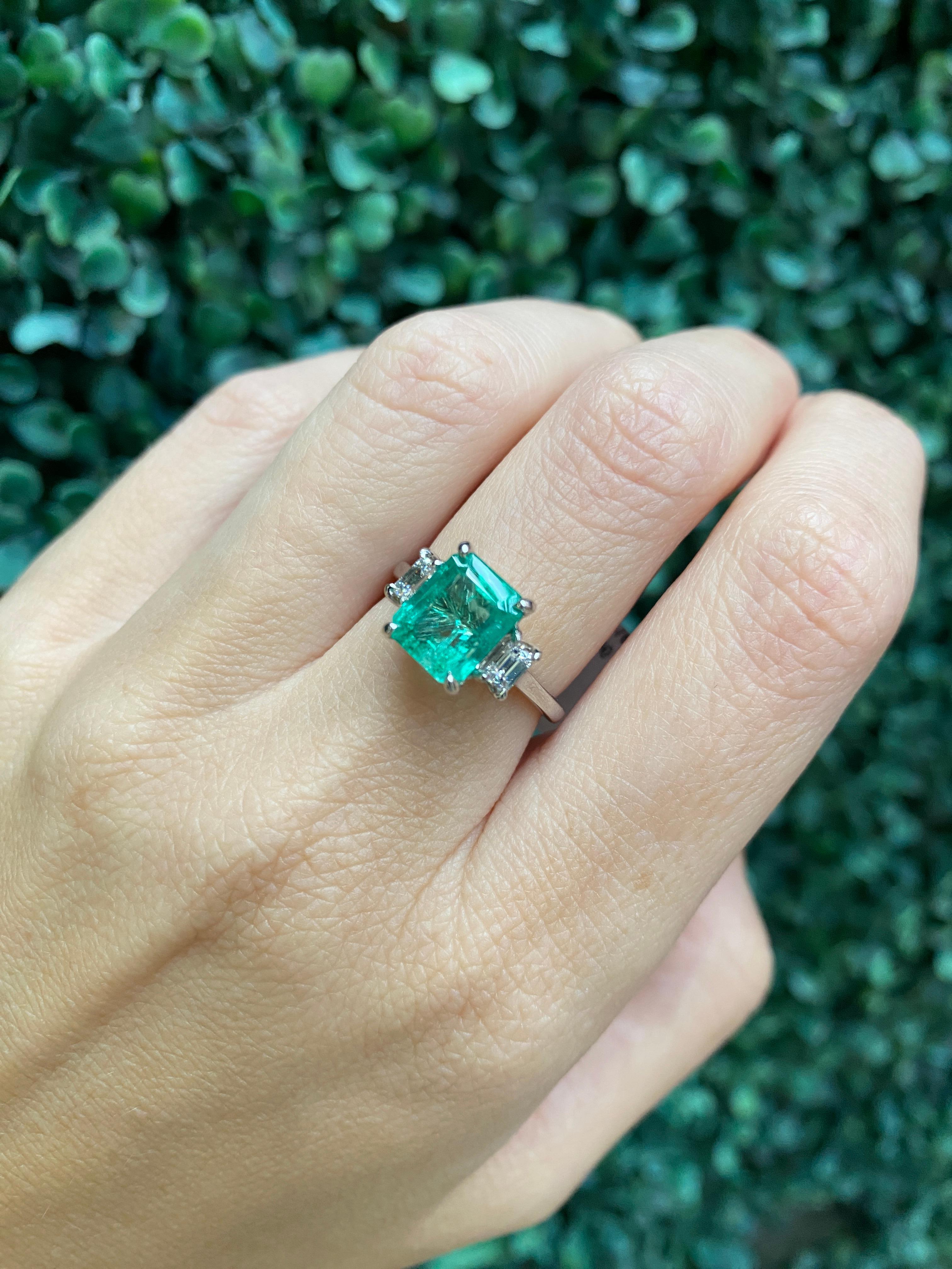 GIA Certified 2.12 Emerald Cut Natural Colombian Emerald & Diamond18 Karat Ring For Sale 9
