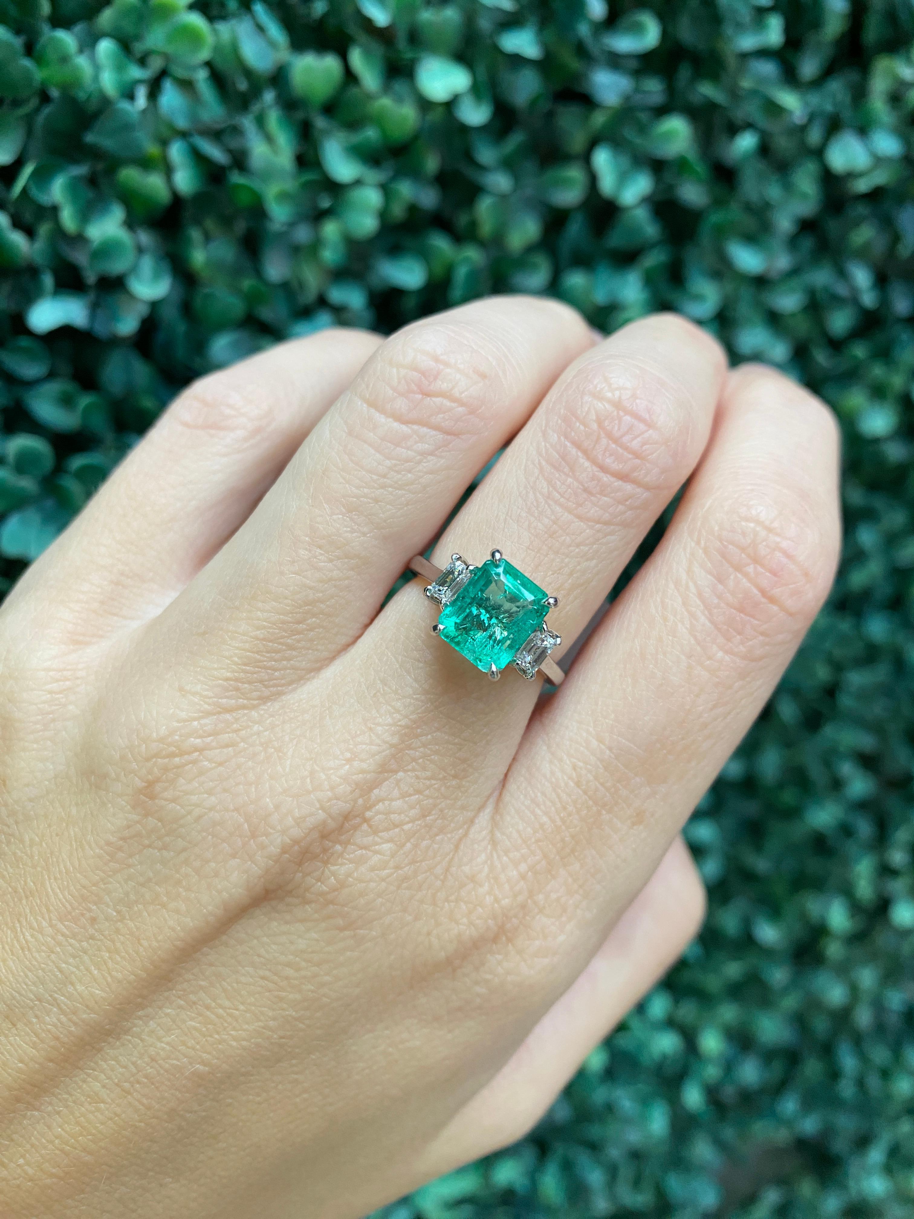 GIA Certified 2.12 Emerald Cut Natural Colombian Emerald & Diamond18 Karat Ring For Sale 10