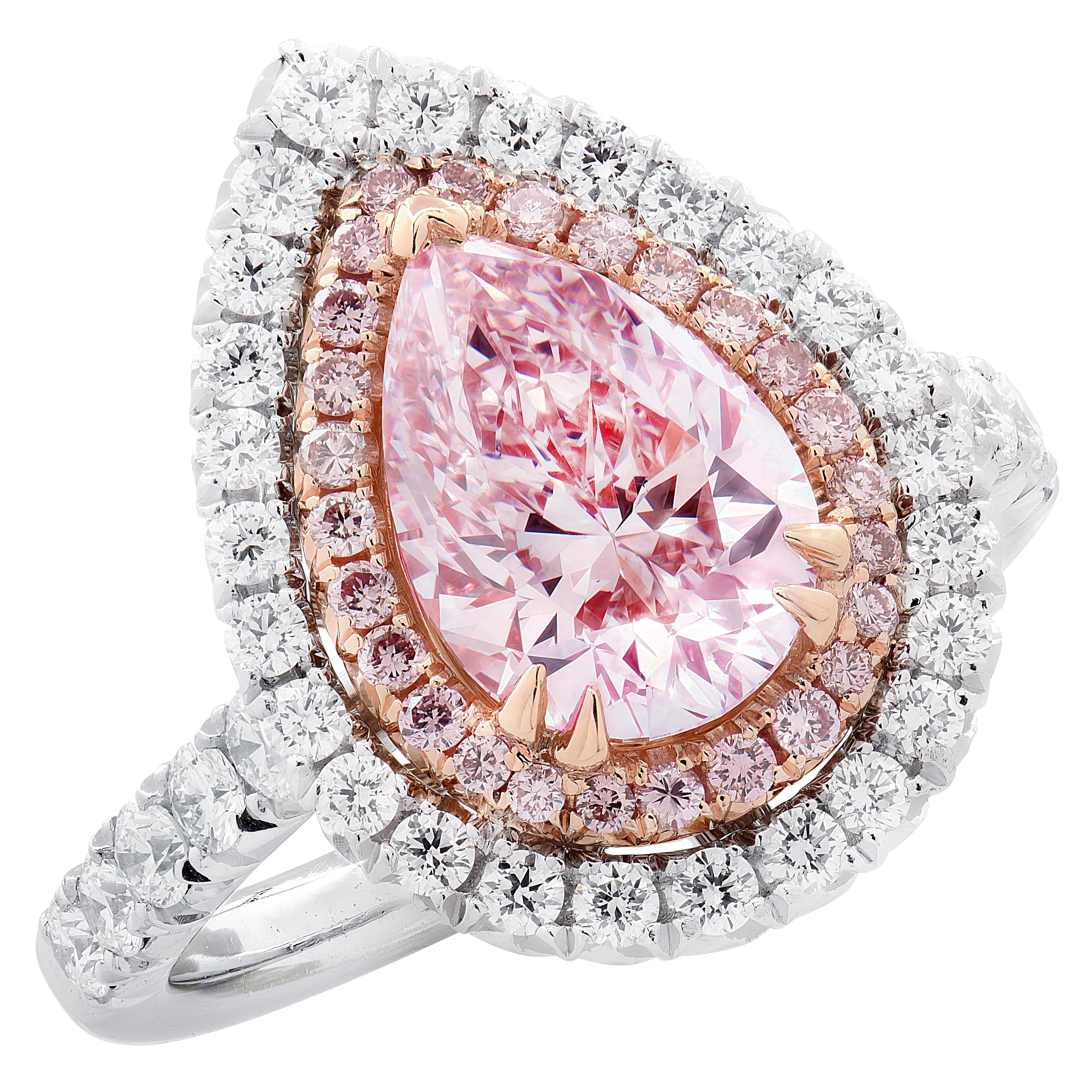 Bague en diamant rose de 2,12 ct certifiée GIA en vente 3