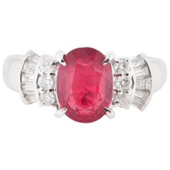 GIA Certified 2.13 Carat Natural Untreated 'No Heat' Ruby Ring Set in Platinum (bague en platine avec rubis non traité)