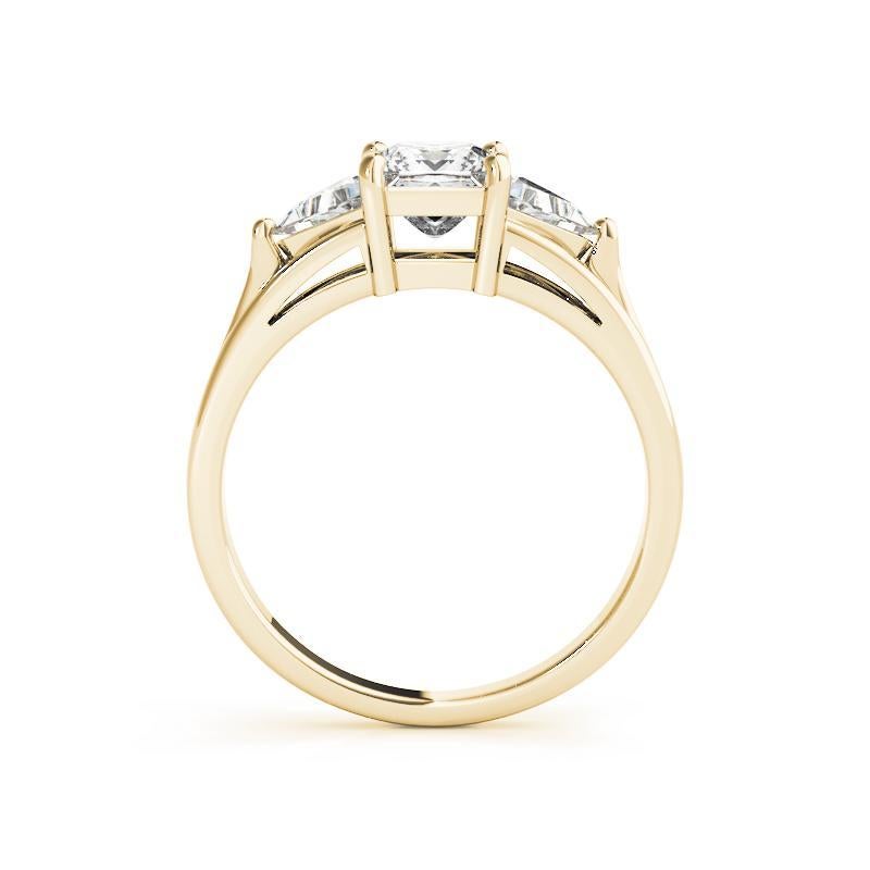 GIA Certified 2.14 Carat Princess Trillion East-West Diamond Ring In New Condition For Sale In New York, NY