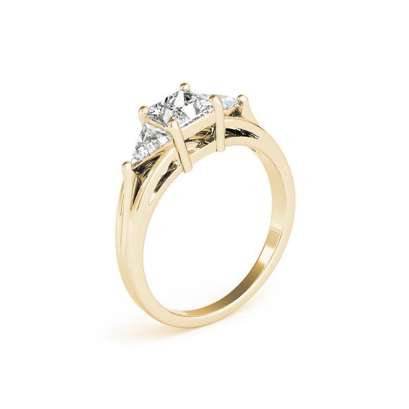 Women's GIA Certified 2.14 Carat Princess Trillion East-West Diamond Ring For Sale