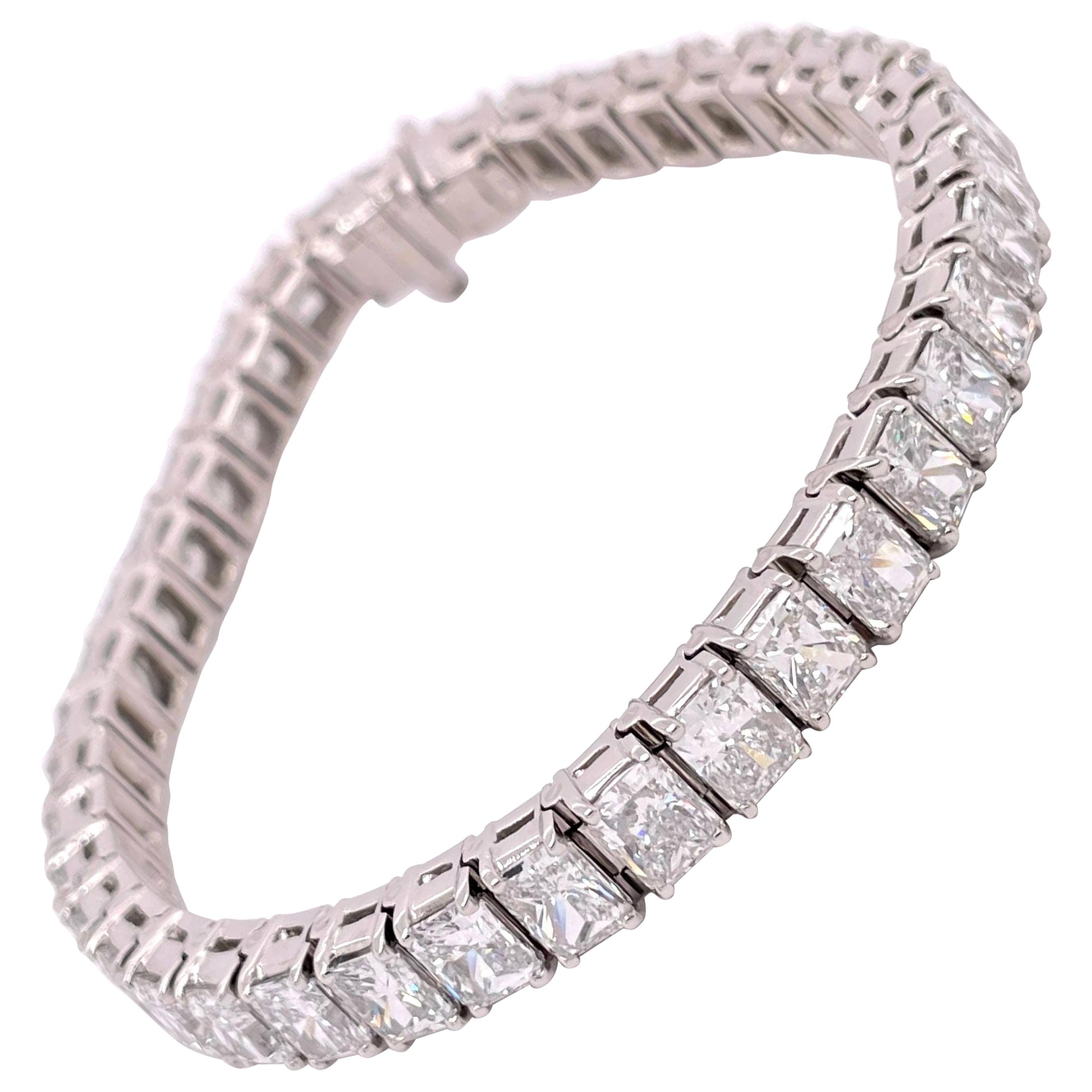 GIA Certified 21.48 Carats Radiant Diamond Tennis Bracelet For Sale