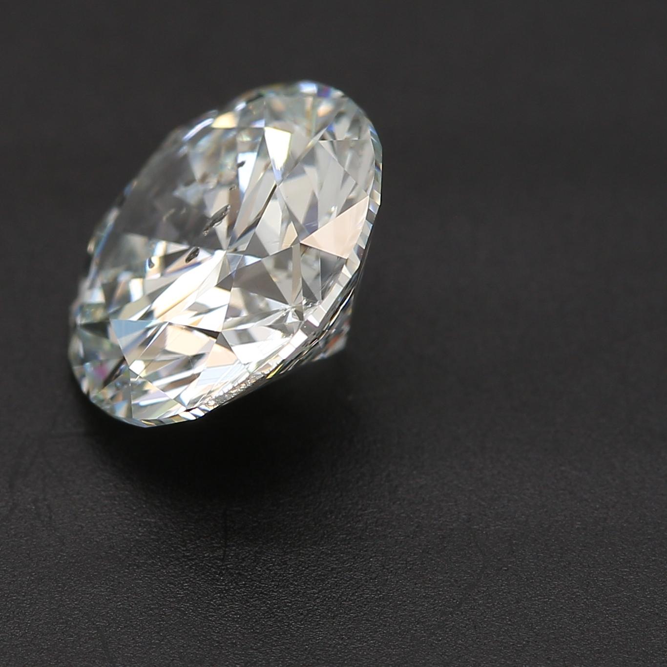 Round Cut GIA Certified 2.15 Carat E Colour I1 Clarity Diamond For Sale
