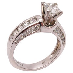 GIA Certified 0.90 CT E VVS2 Diamond Platinum Engagement Ring