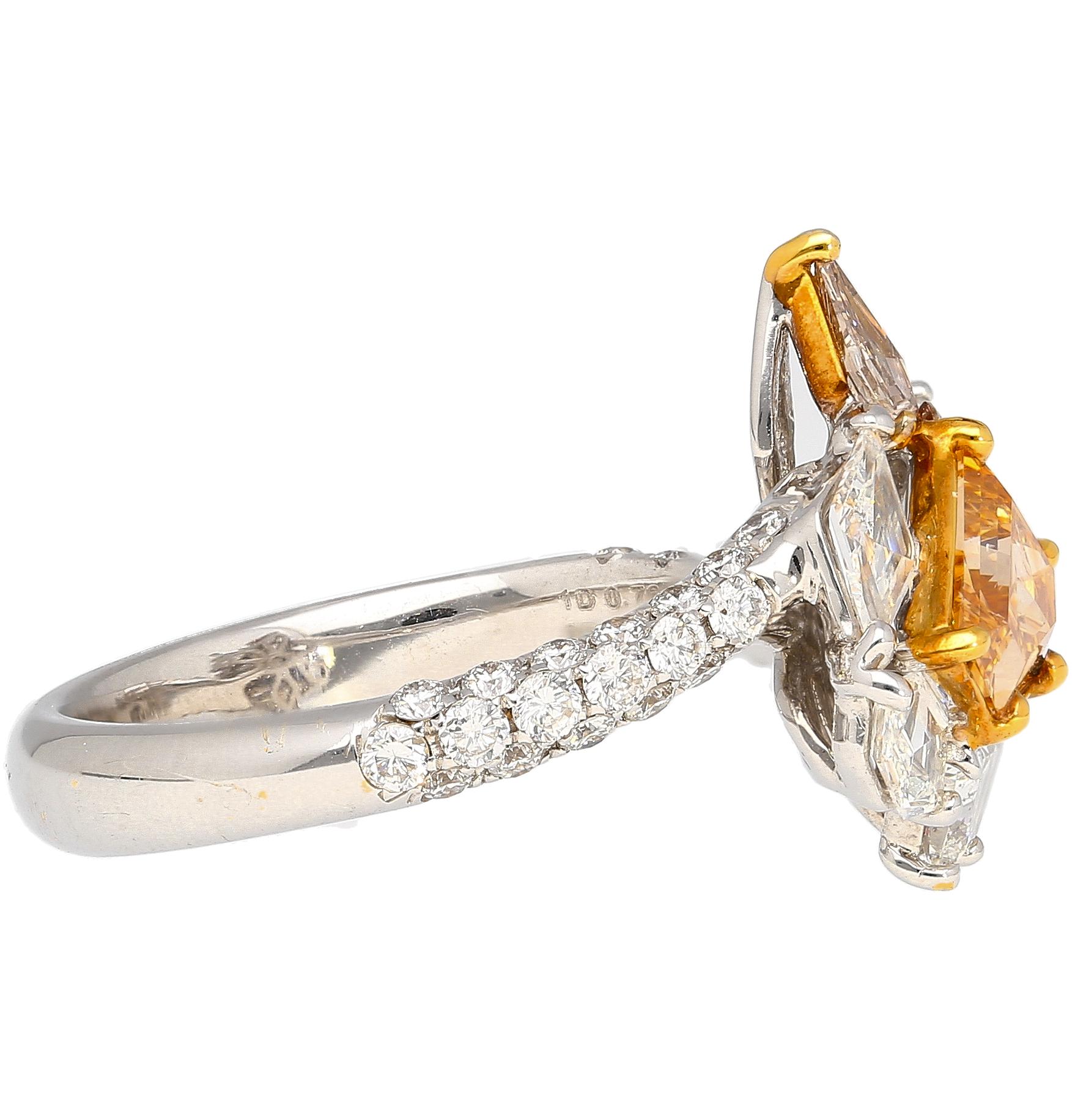 GIA-zertifizierter 2,17 Karat TW Fancy Intense Orange Schild Mixed Cut Diamantring (Zeitgenössisch) im Angebot