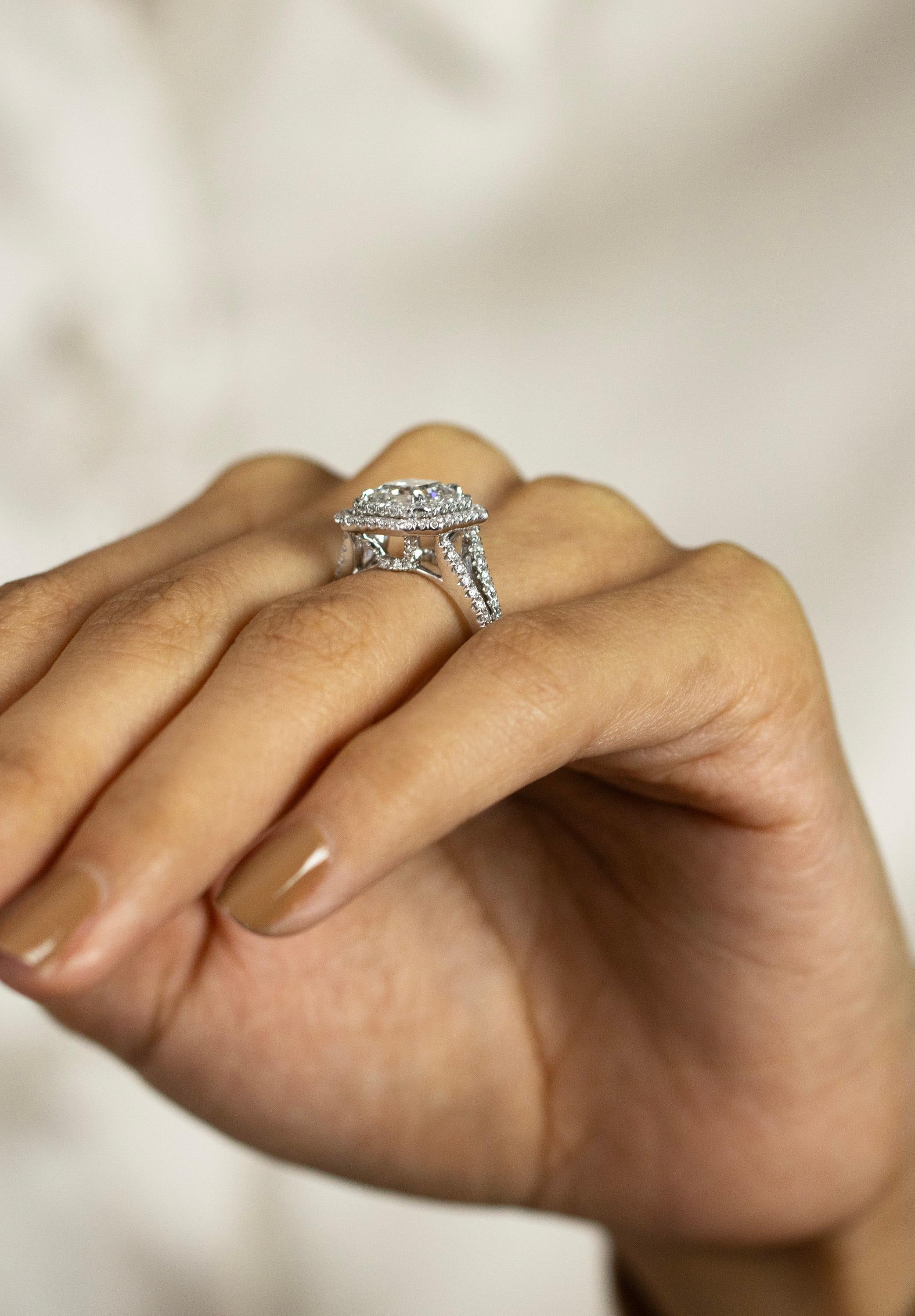 Anello di fidanzamento a doppio anello con diamante taglio Asscher certificato GIA da 2,18 carati In condizioni Nuovo in vendita a New York, NY