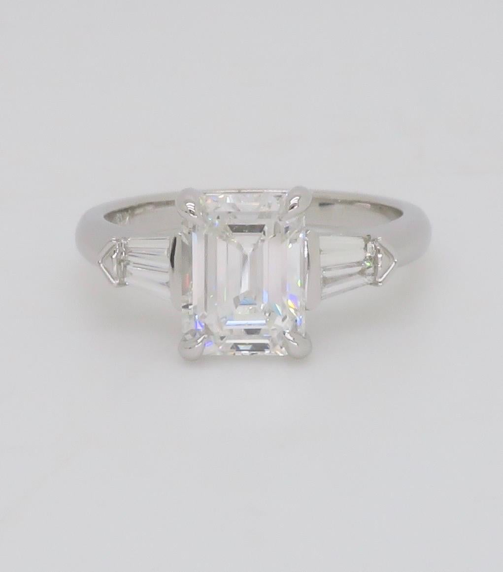 GIA Certified 2.19CTW Emerald Cut Diamond Engagement Ring For Sale 7