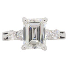 Anillo de compromiso de diamantes talla esmeralda certificado GIA de 2,19 TQW
