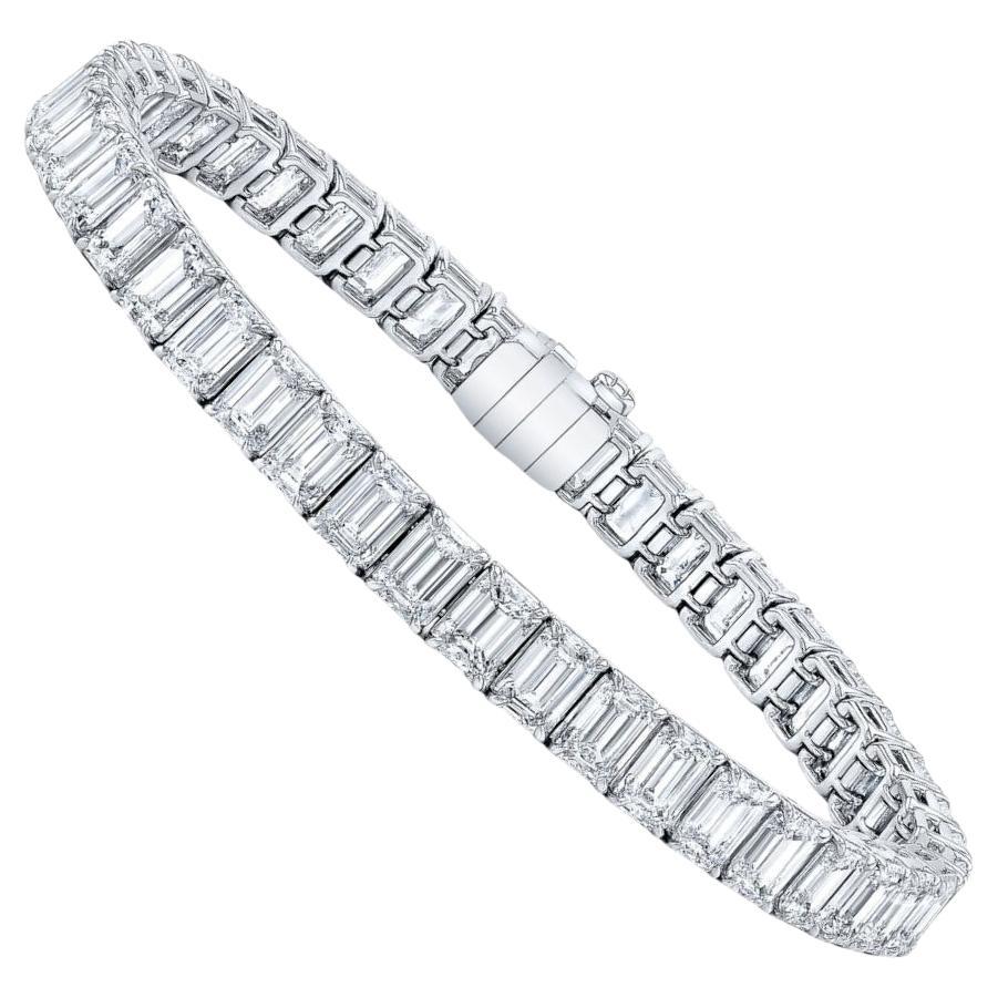 GIA Certified 22.55 Carat Carat Platinum Tennis Bracelet Emerald Cut Diamonds For Sale