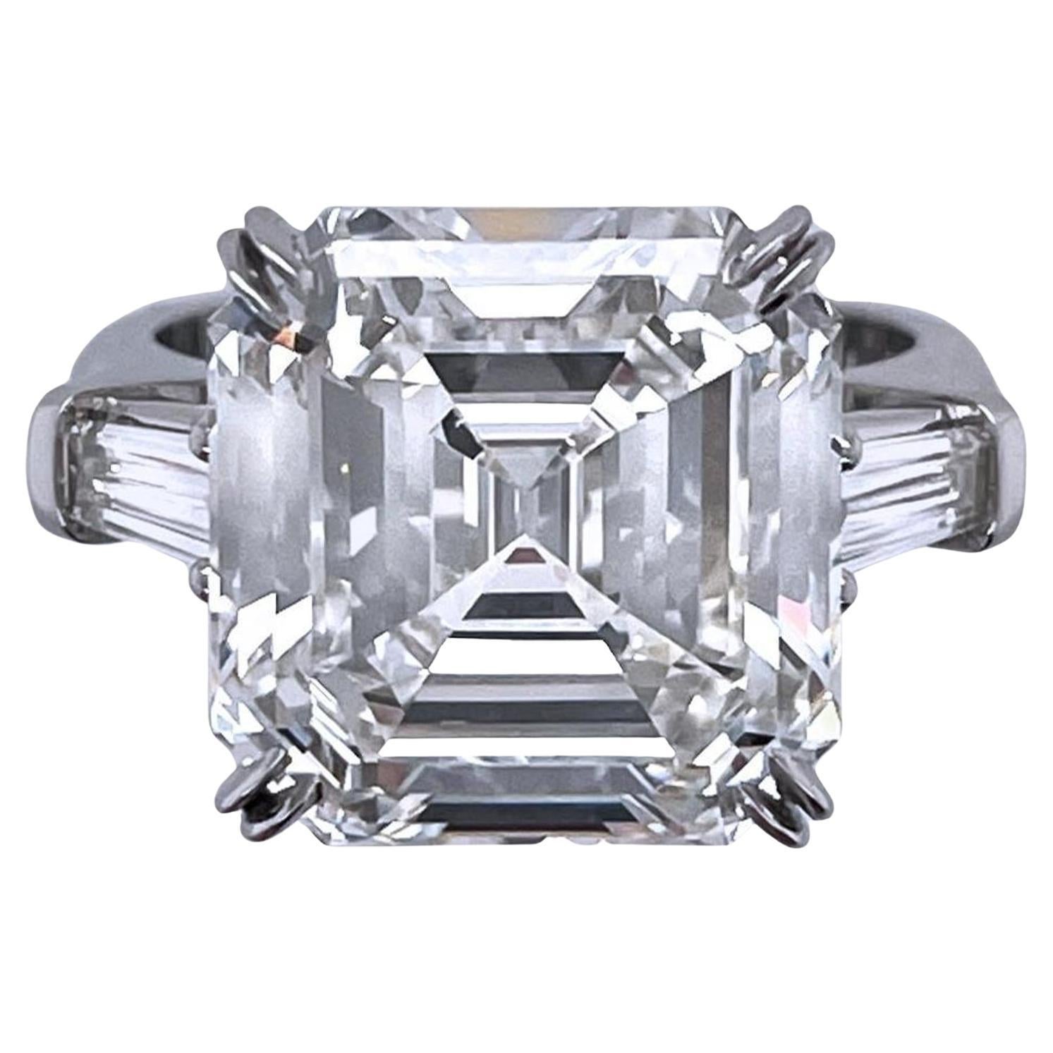 GIA Certified 22 Carat Diamond Emerald Cut Diamond For Sale