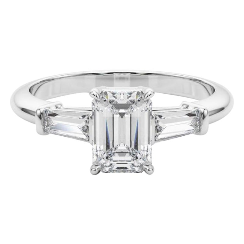 GIA-zertifizierter 2,2 Karat Smaragd & Baguette-Diamantring mit drei Steinen