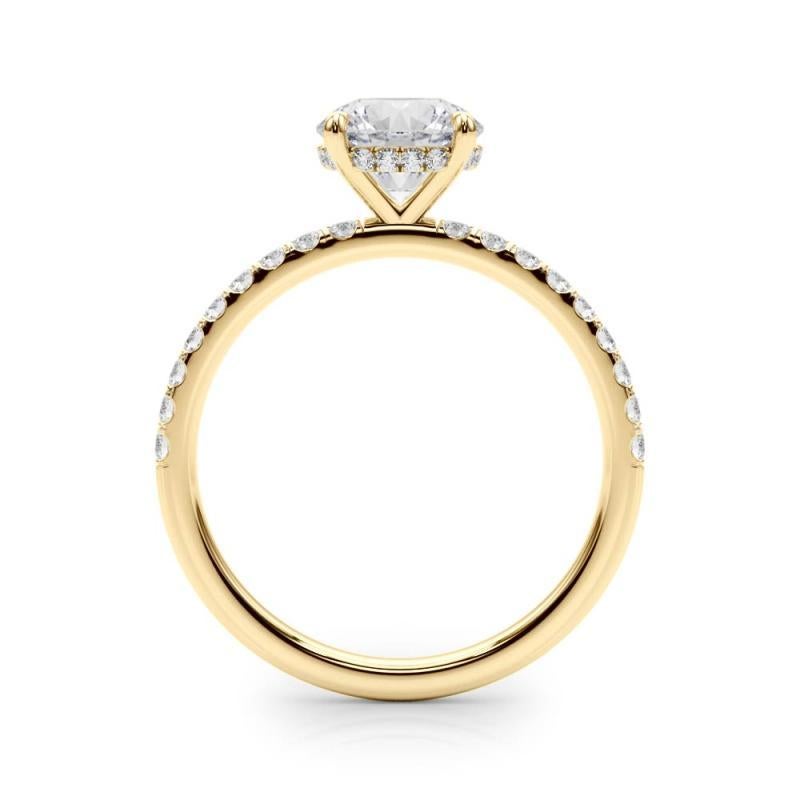 GIA Certified 2,2 Carat Round Hidden Halo Pave Anello con diamanti in oro giallo 18K in vendita 1