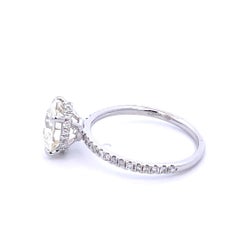 GIA Certified 2.20 carat Round Brilliant Cut Diamond Engagement Ring