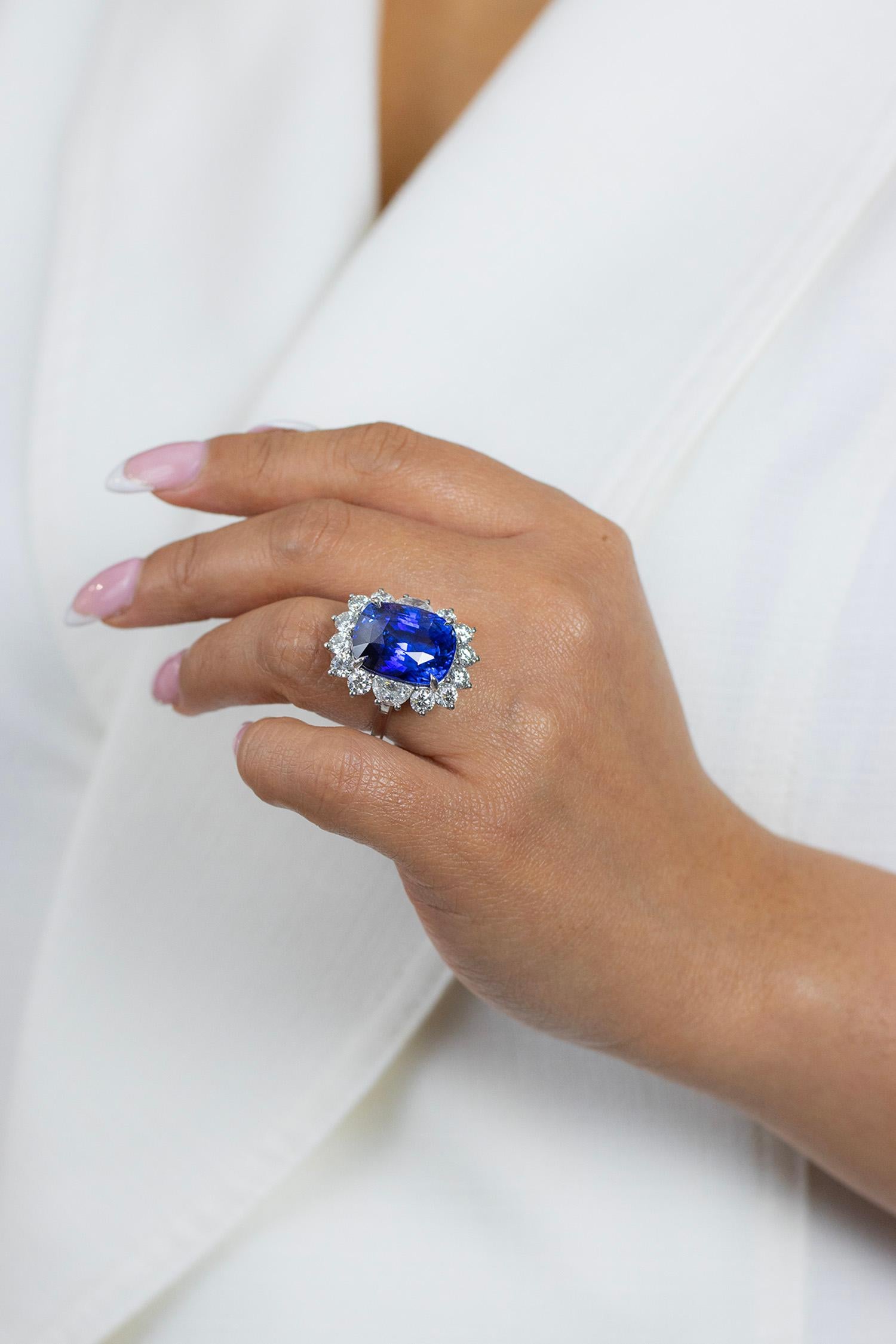 GIA-zertifizierter 22,05 Karat blauer Saphirring mit Kissenschliff im Kissenschliff aus Sri Lanka 2