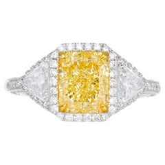 Solitario de diamante amarillo claro de fantasía de corte radiante natural de 2,21 ct, certificado por GIA