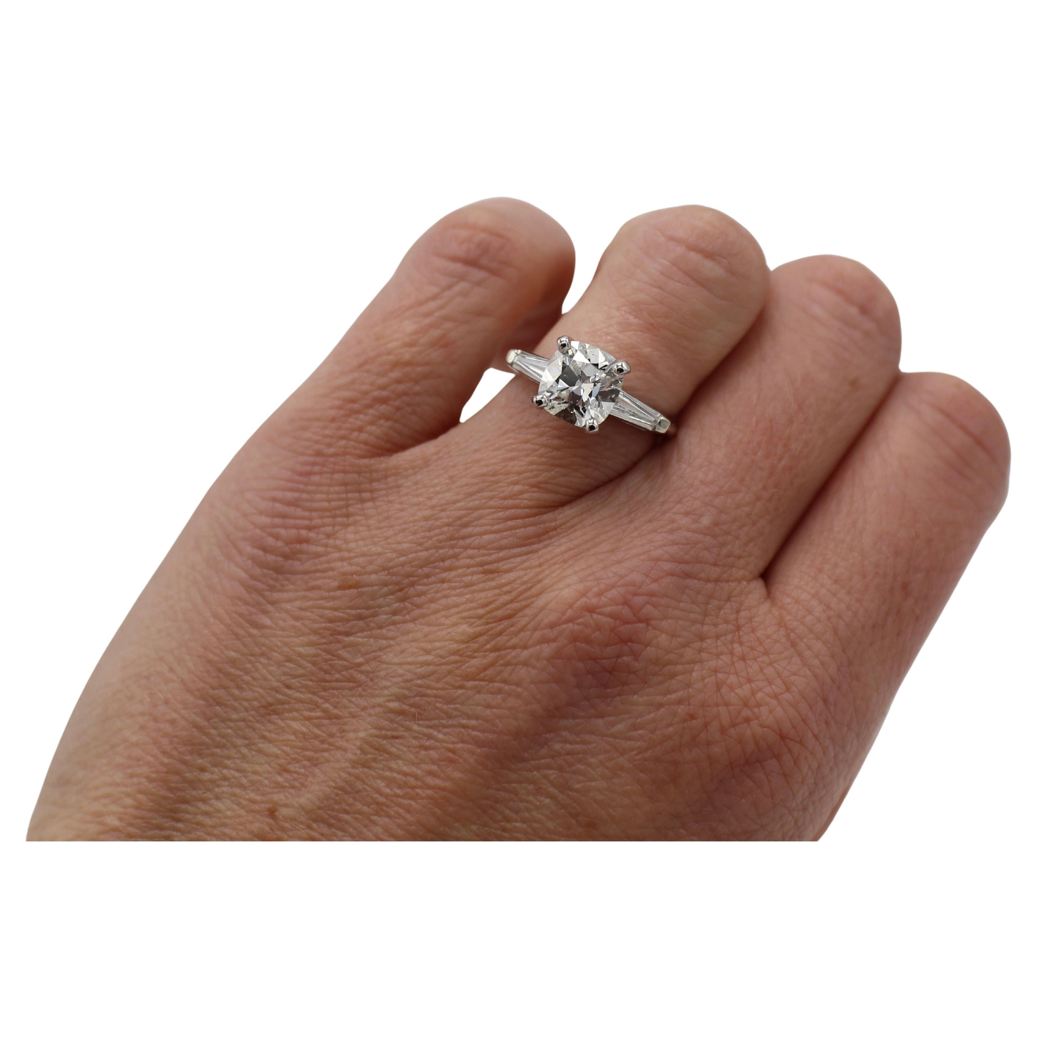 GIA Certified 2.22 Carat H SI2 Cushion Natural Diamond Platinum Engagement Ring In condizioni ottime in vendita a  Baltimore, MD