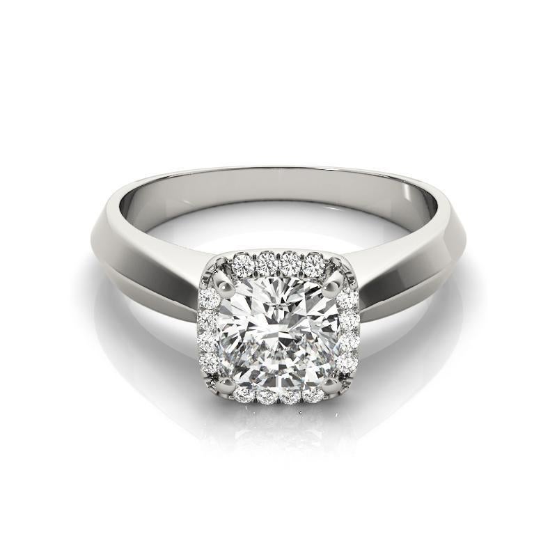 Taille coussin GIA Certified 2.22 Carat Knife Edge Band Cushion Halo Platinum Diamond Ring en vente