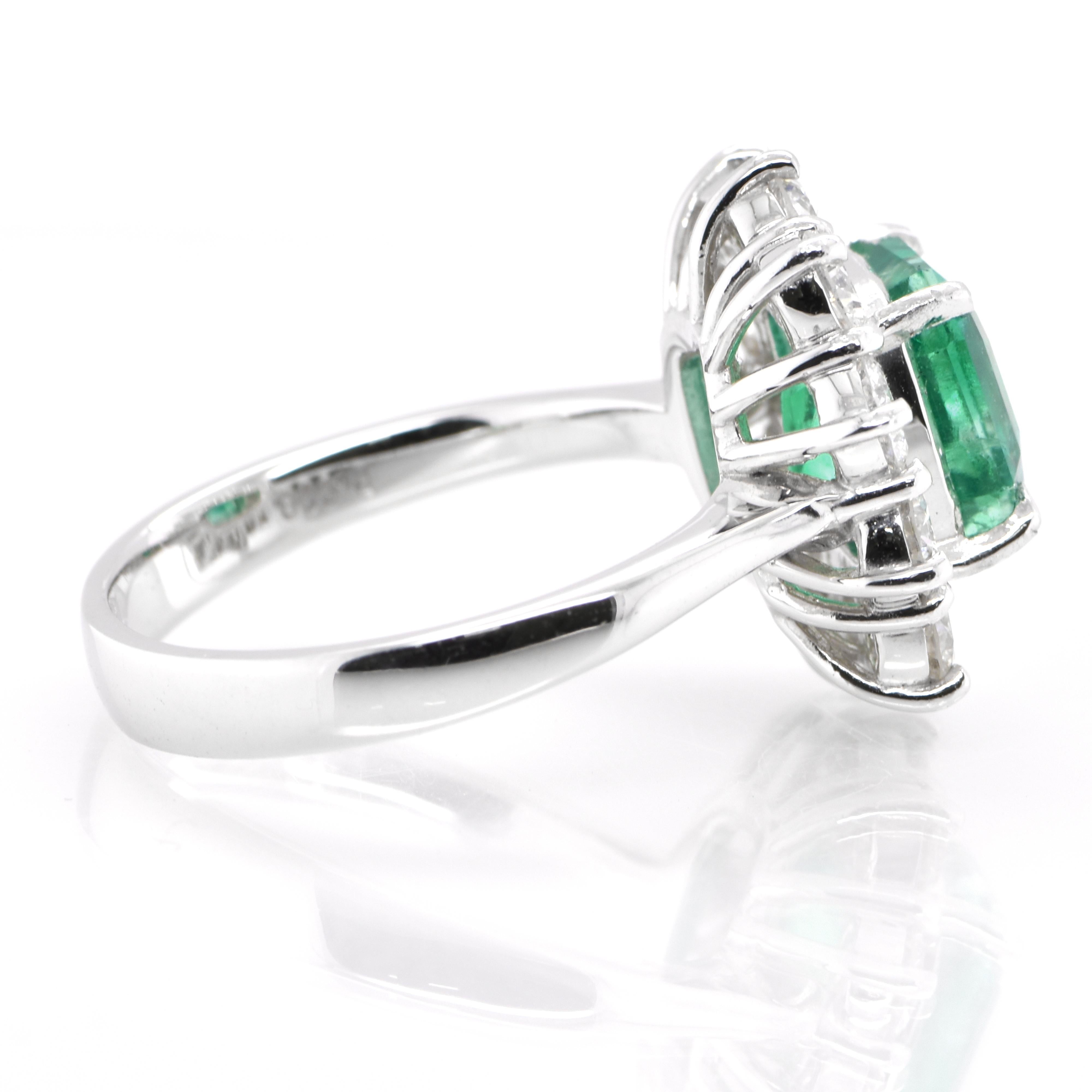 GIA Certified 2.22 Carat Natural Colombian Emerald Ring Set in Platinum In New Condition In Tokyo, JP