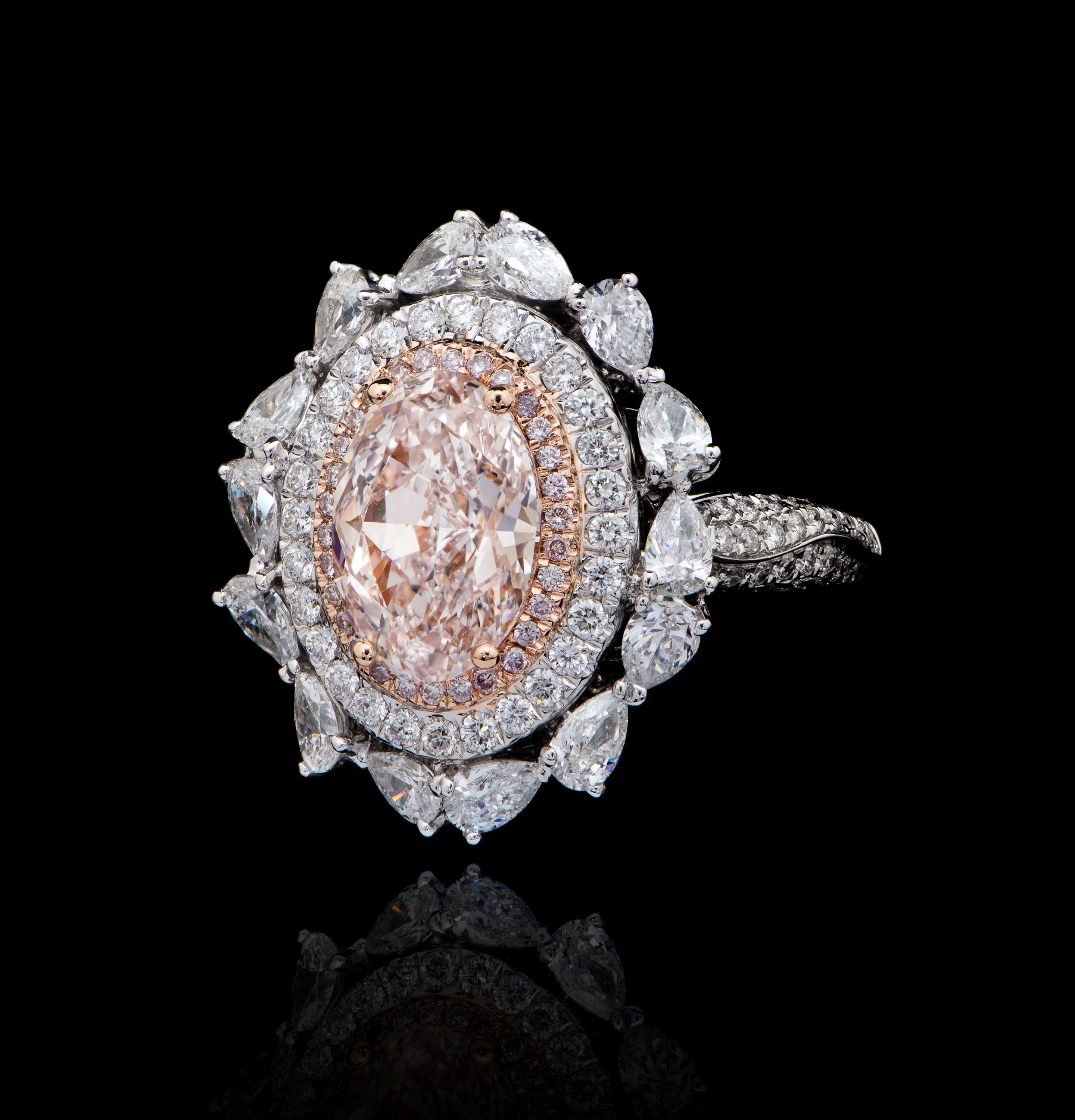 cushion cut halo diamond engagement rings