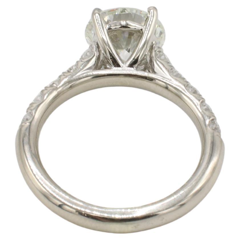 Anillo de compromiso de diamantes naturales redondos de mediados de siglo, K VS2, certificados por GIA de 2,23 quilates Retro en venta