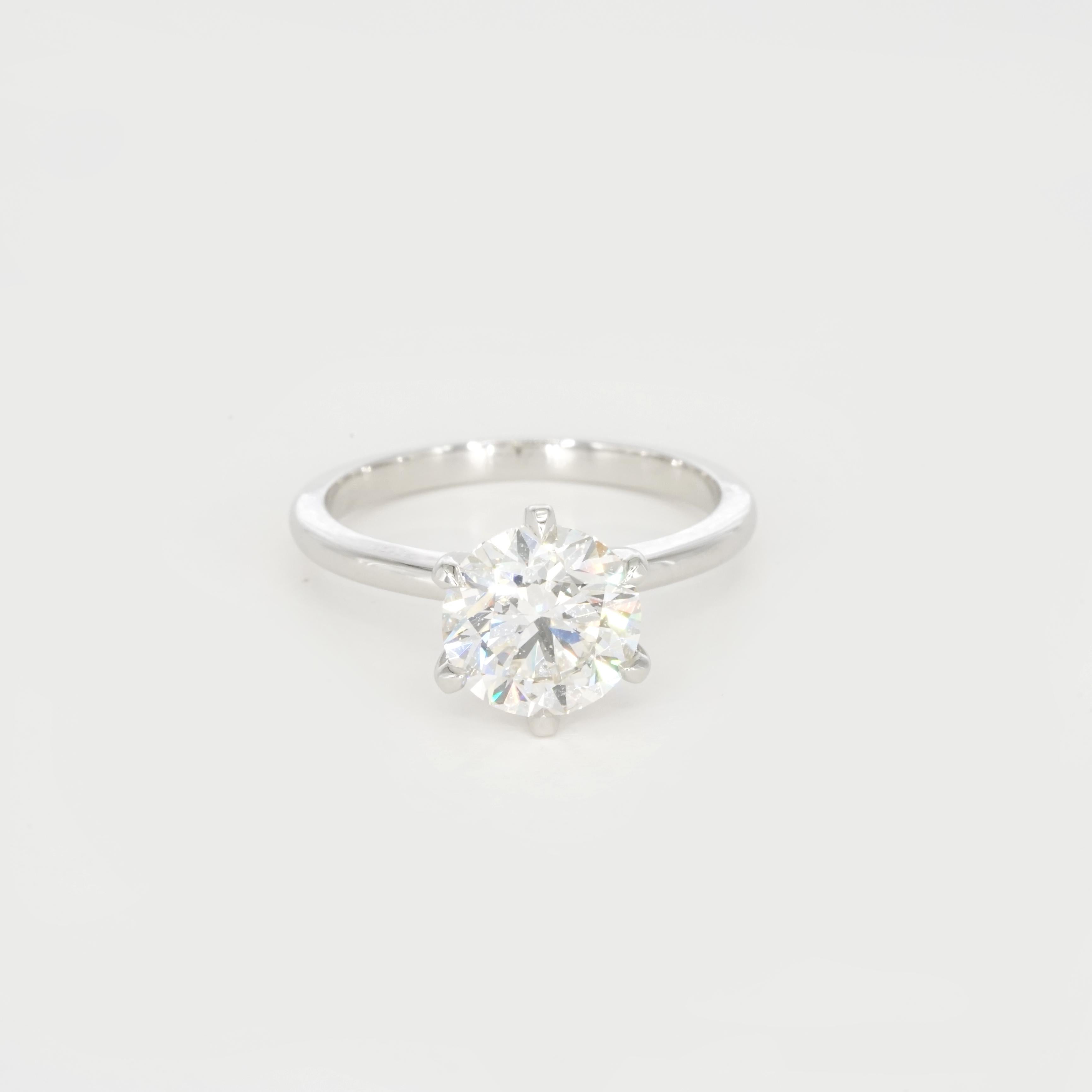GIA Certified 2.23 Carat Platinum Round Brilliant Cut Diamond Engagement Ring For Sale 4