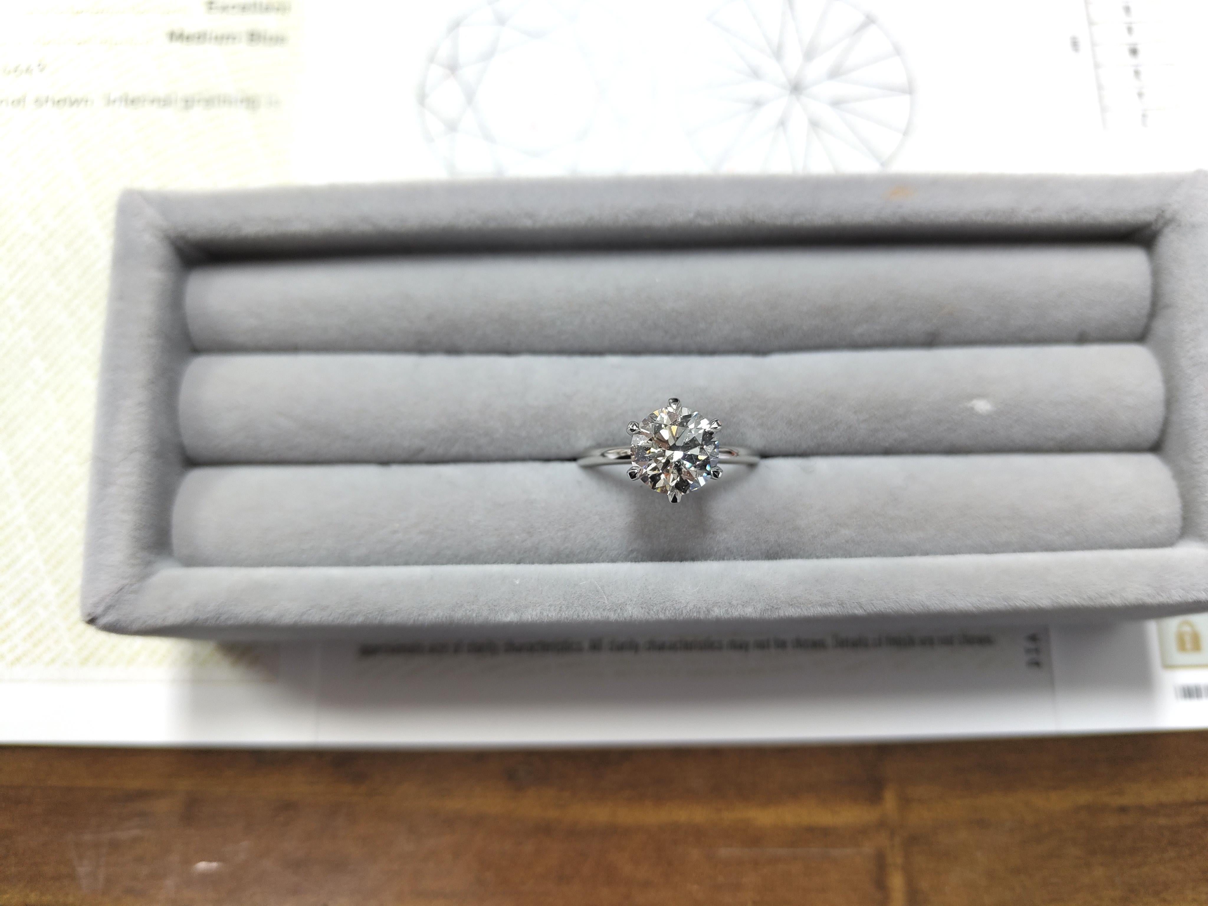 GIA Certified 2.23 Carat Platinum Round Brilliant Cut Diamond Engagement Ring For Sale 1