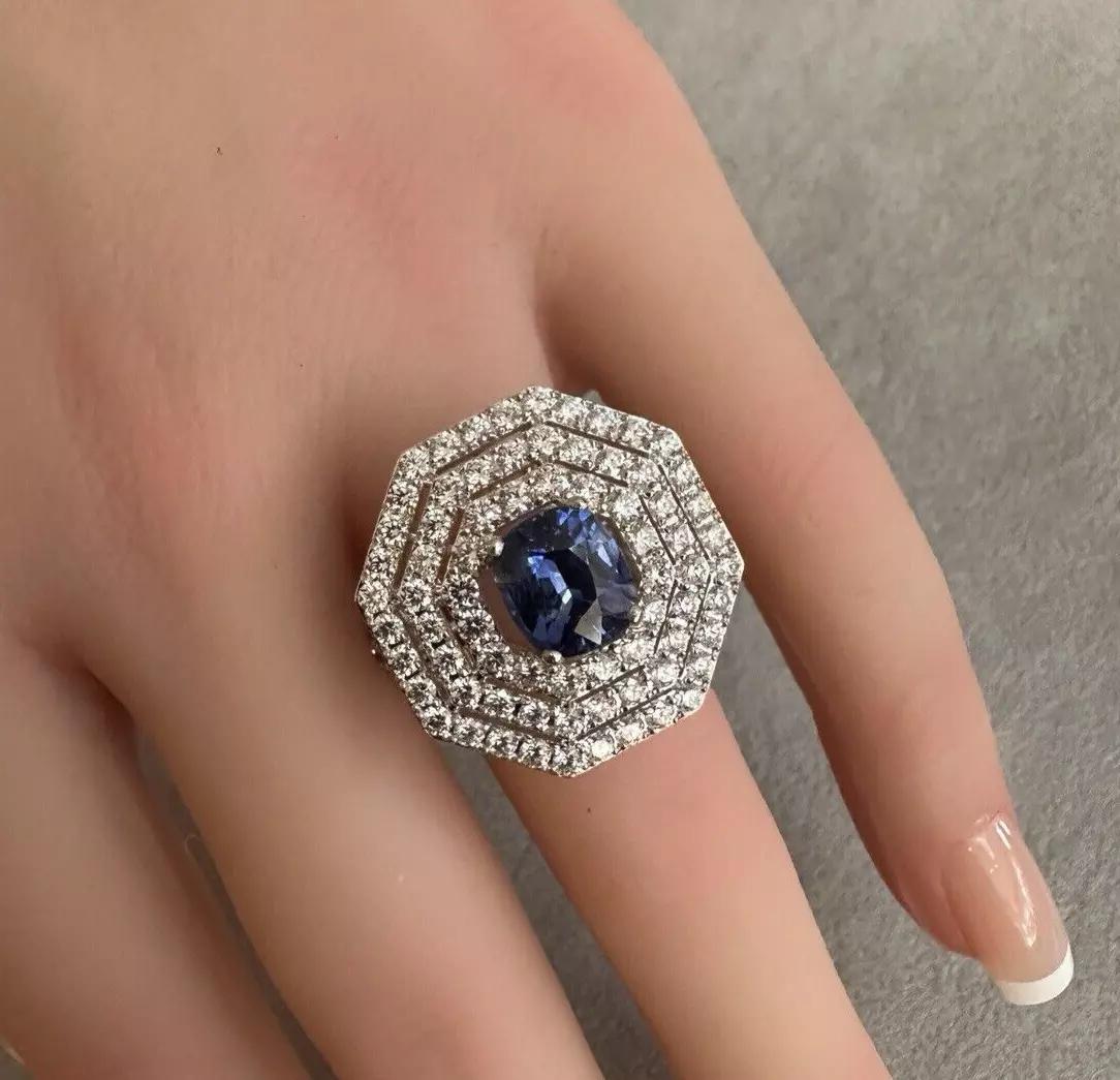 Cushion Cut GIA Certified 2.24 carat Ceylon Sapphire and Diamond Ring in 18k Gold For Sale