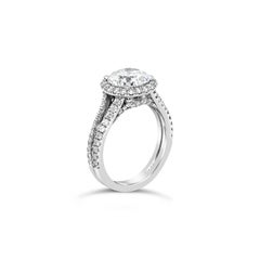 Verlobungsring mit GIA-zertifiziertem 2.24 Karat rundem Diamant-Halo im Brillantschliff