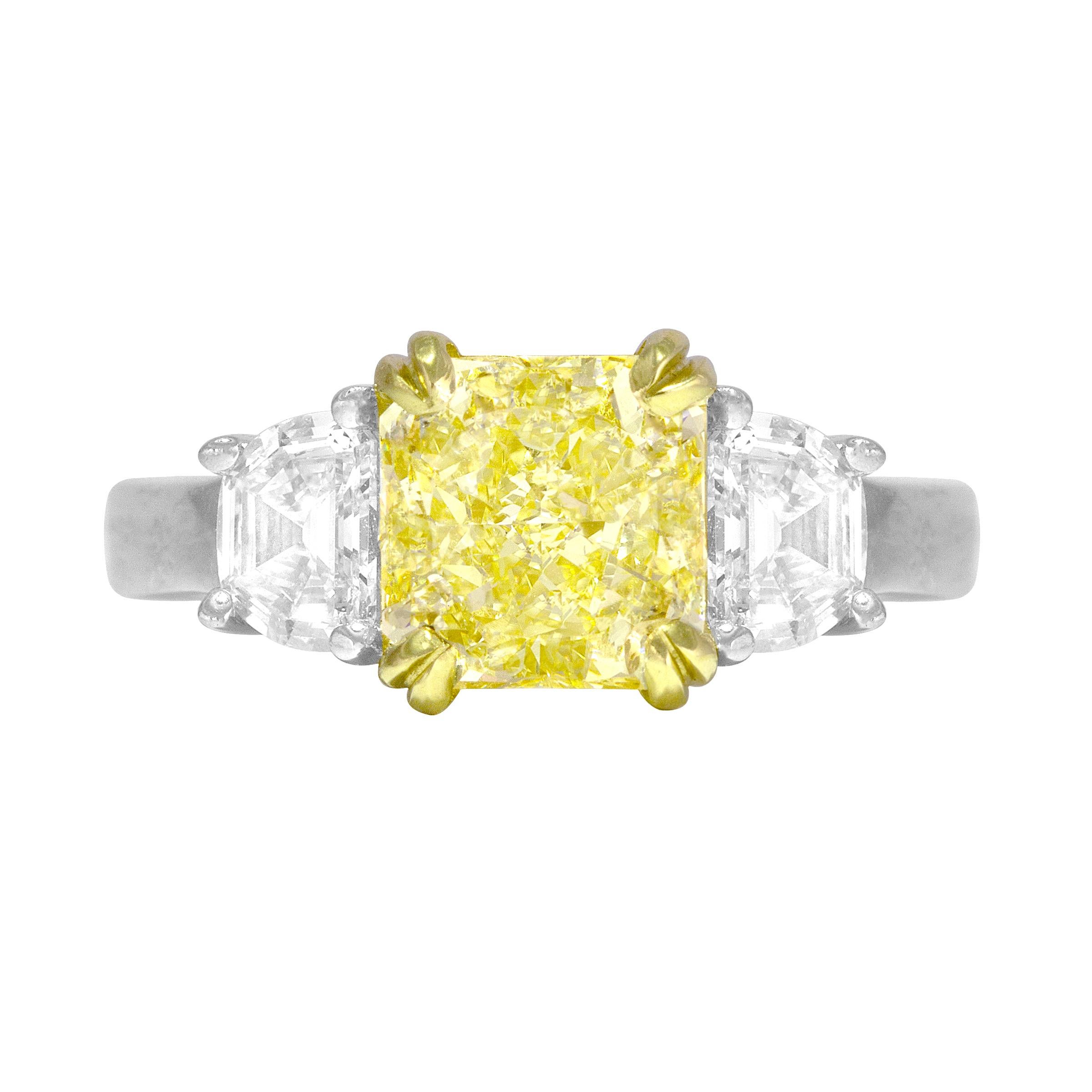 DiamondTown GIA Certified 2.25 Carat Natural Fancy Yellow Diamond Ring