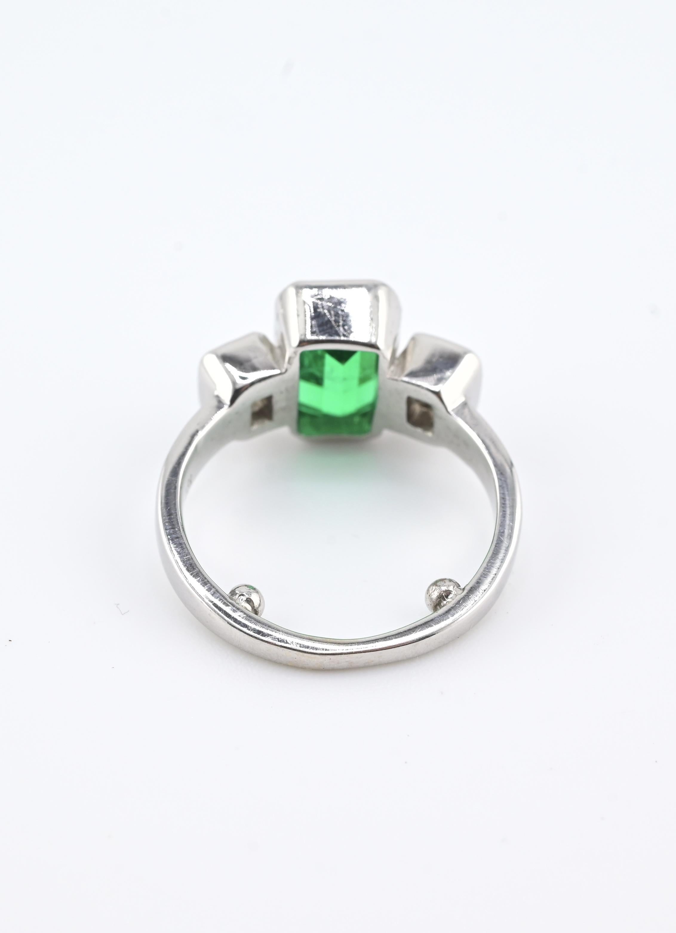 Bague en or blanc 18 carats certifiée GIA de 2,25 carats d'émeraude colombienne sans huile et de diamants Bon état - En vente à Media, PA