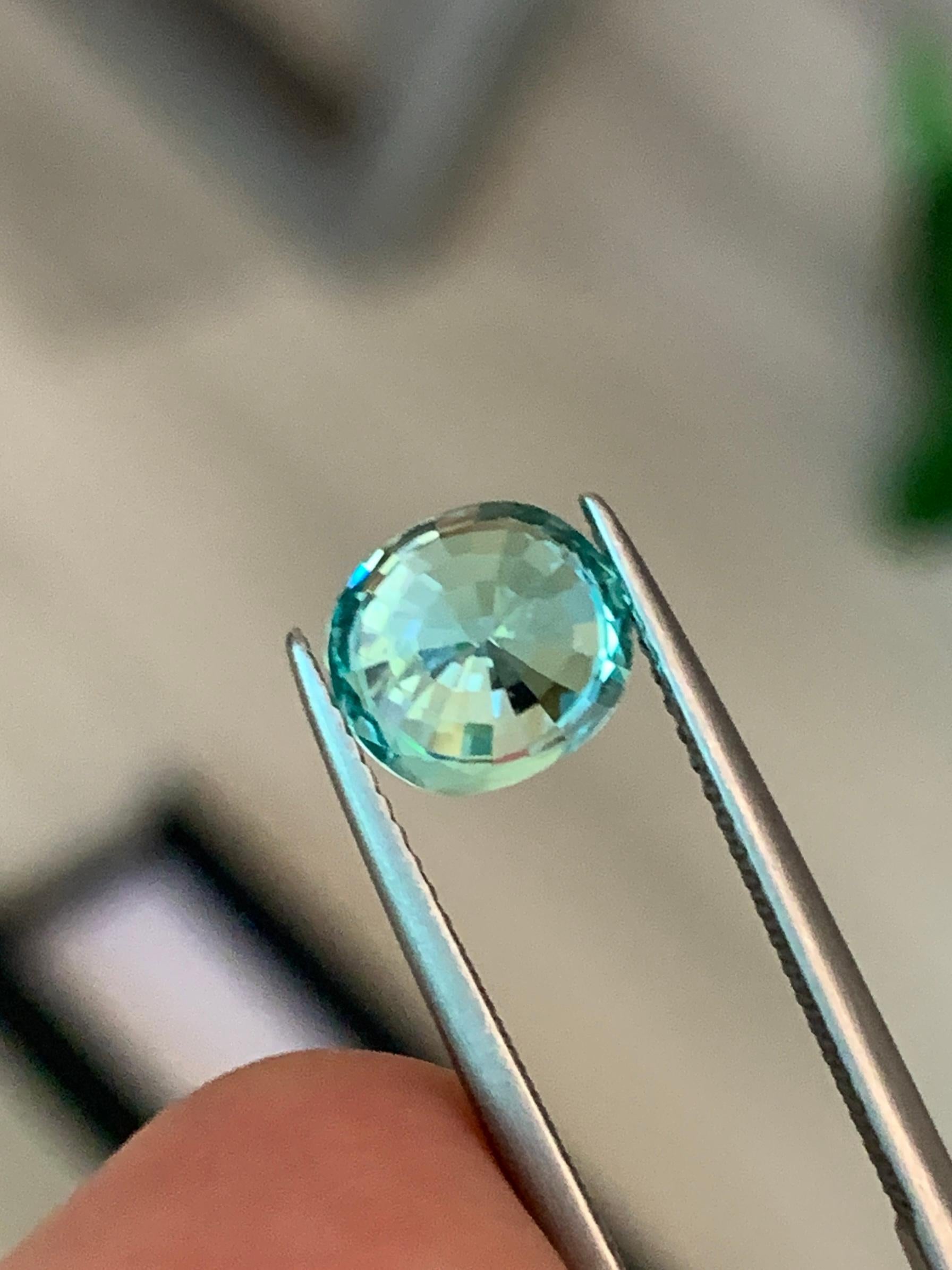 GIA Certified 2.26 Cts Natural Premium Quality Paraiba Tourmaline For Sale 2
