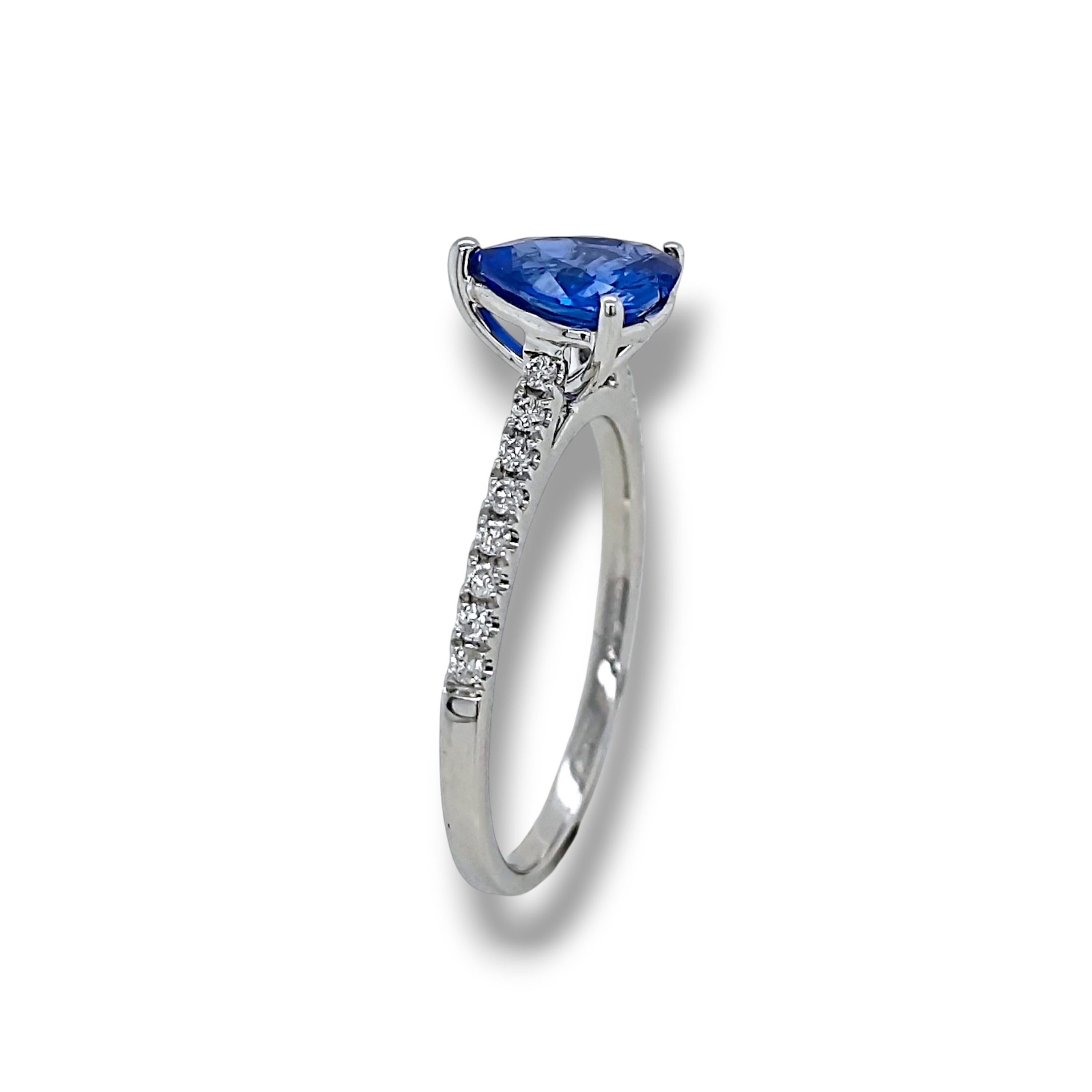 GIA zertifiziert 2.27 Karat Saphir Runde Diamant Weißgold Ring im Zustand „Neu“ im Angebot in New York, NY