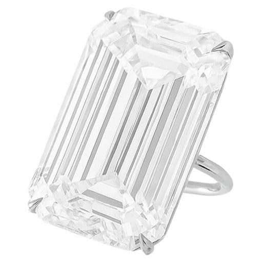 GIA zertifiziert 22.82 Karat Smaragdschliff Diamant Platin Ring (Zeitgenössisch) im Angebot