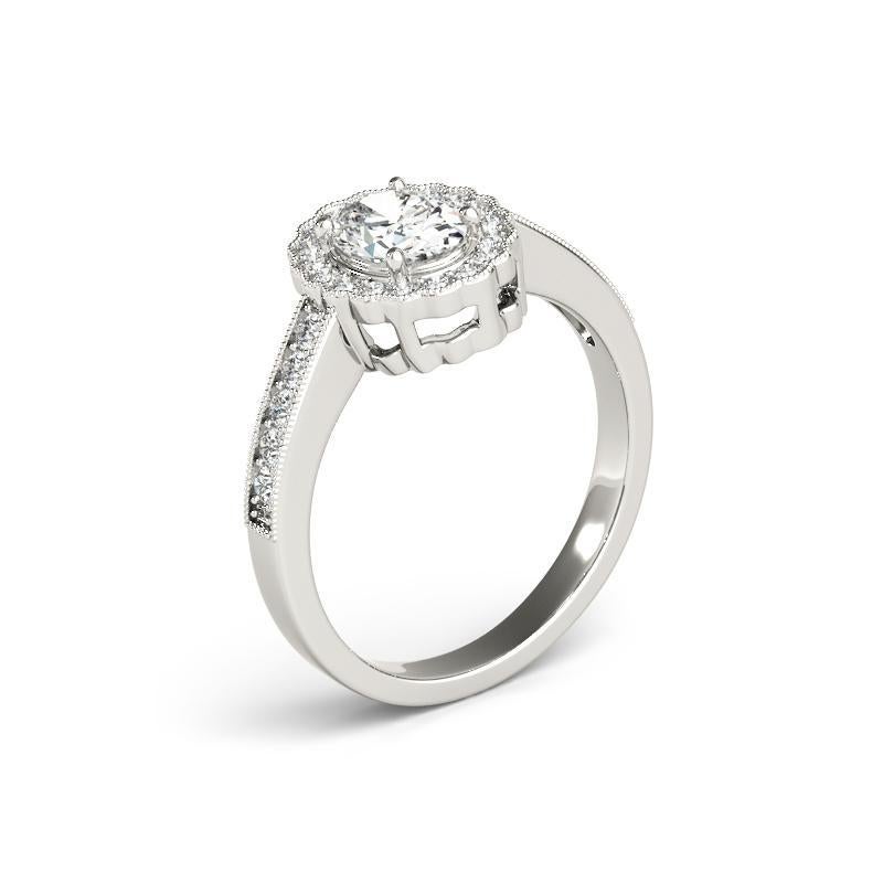 Bague en or blanc 18K certifiée GIA avec diamant ovale de 2,3 carats en forme de halo ajouré et pavé Pour femmes en vente